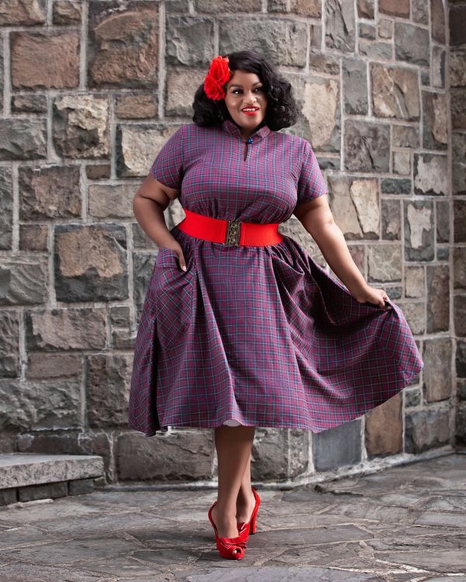 plus size vintage dress patterns Simplicity 1155 Women's 1950s' Sewing Pattern, Sizes 10-18 : Arts, Crafts & Sewing This beautiful 1950s style swing dress is crafted in a retro multi colored plaid Discover 27 Vintage Plus Size