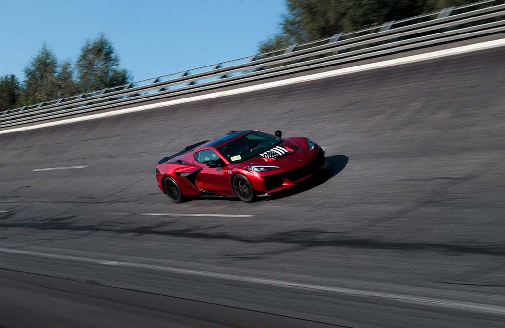 CorvetteBlogger - UNTHINKABLE SPEED FROM THE ZR1: During its top speed ...