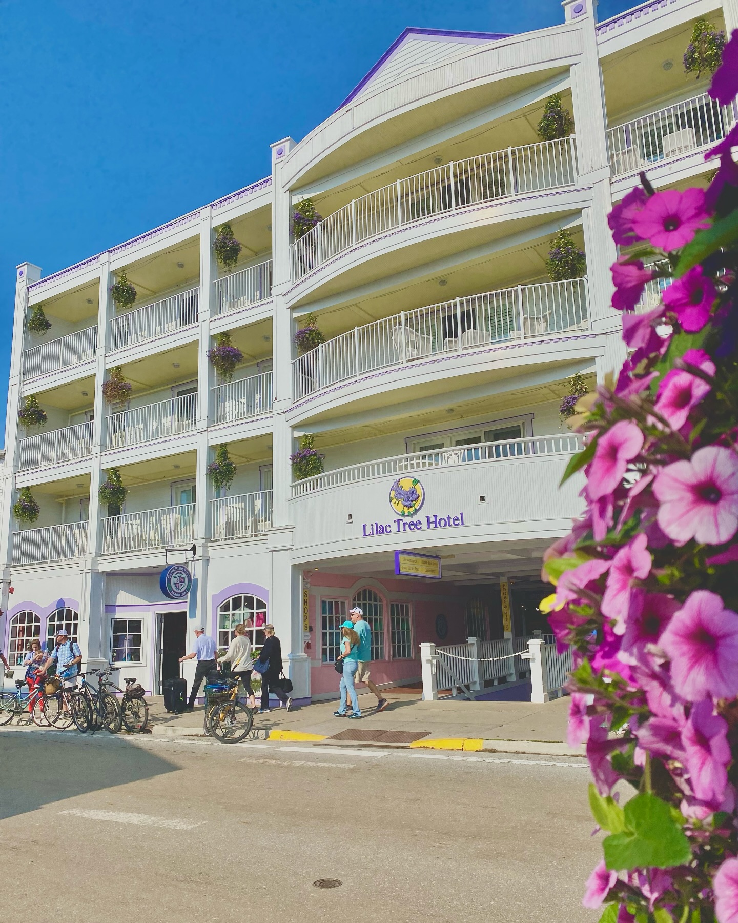 Lilac Tree Suites | Mackinac Island MI