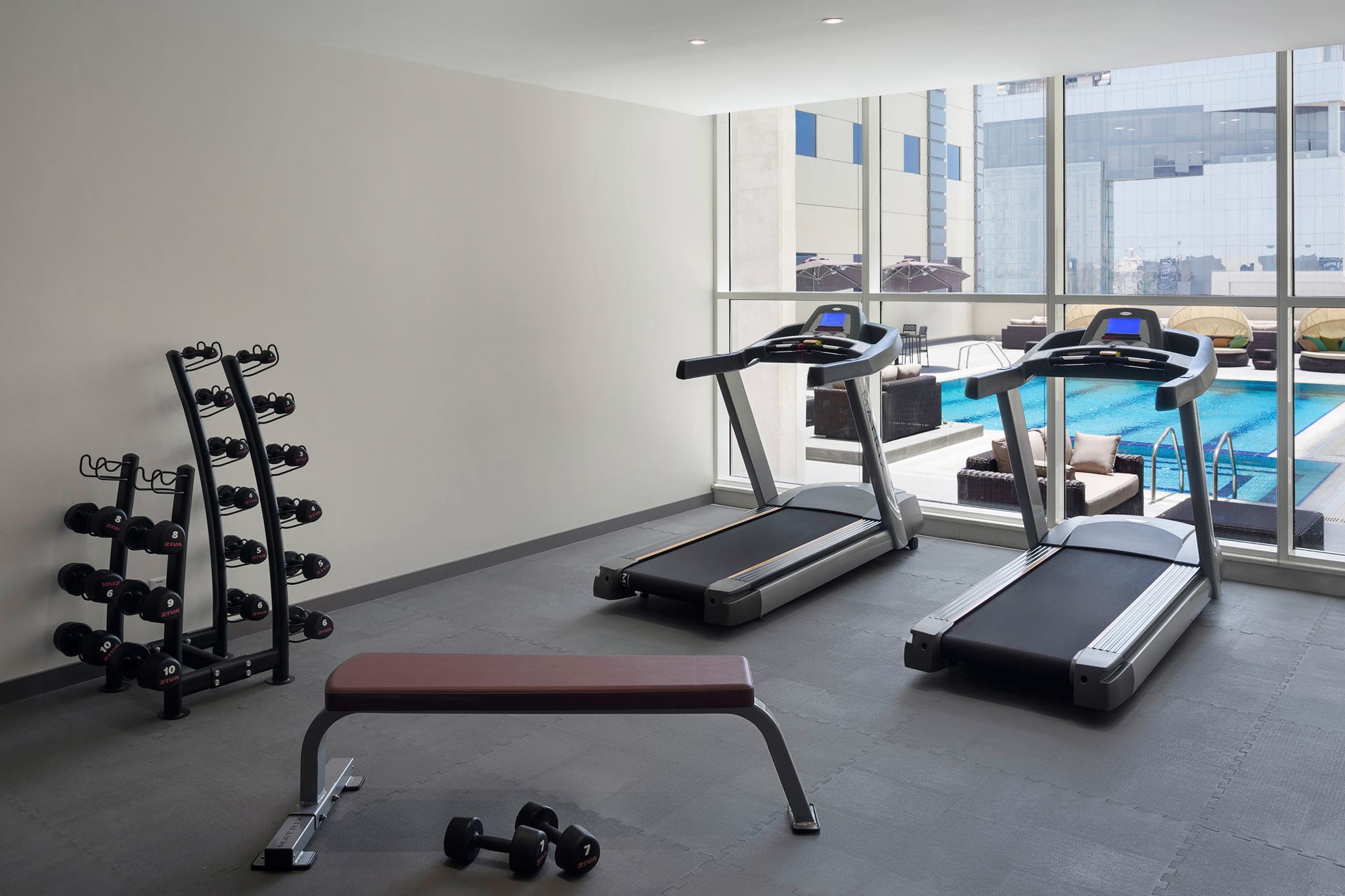 Ibis Jeddah Malik Road Enjoy Our Pool View While Doing Your Best Workout At Ibis Jeddah Malik Road Gym Facebook