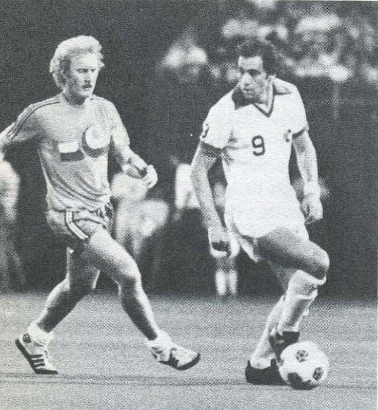 Happy 72nd birthday to Len Renery... - 1970s Soccer USA