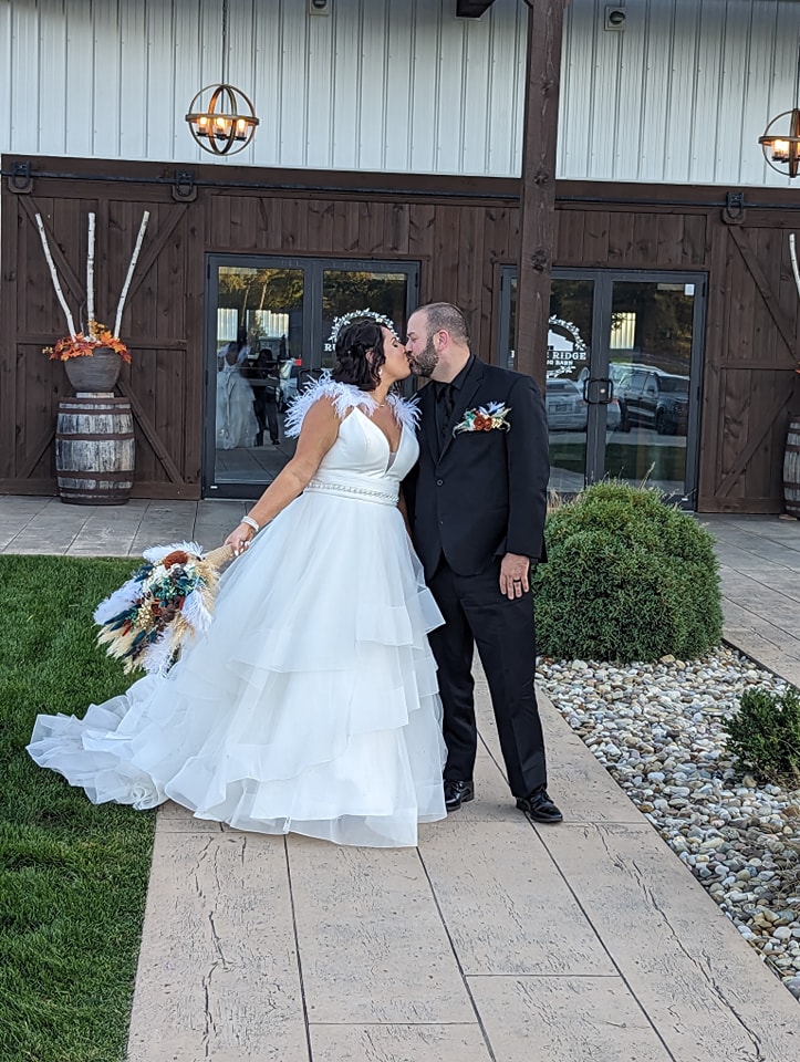 Rustic Ridge Wedding Barn | New Philadelphia OH