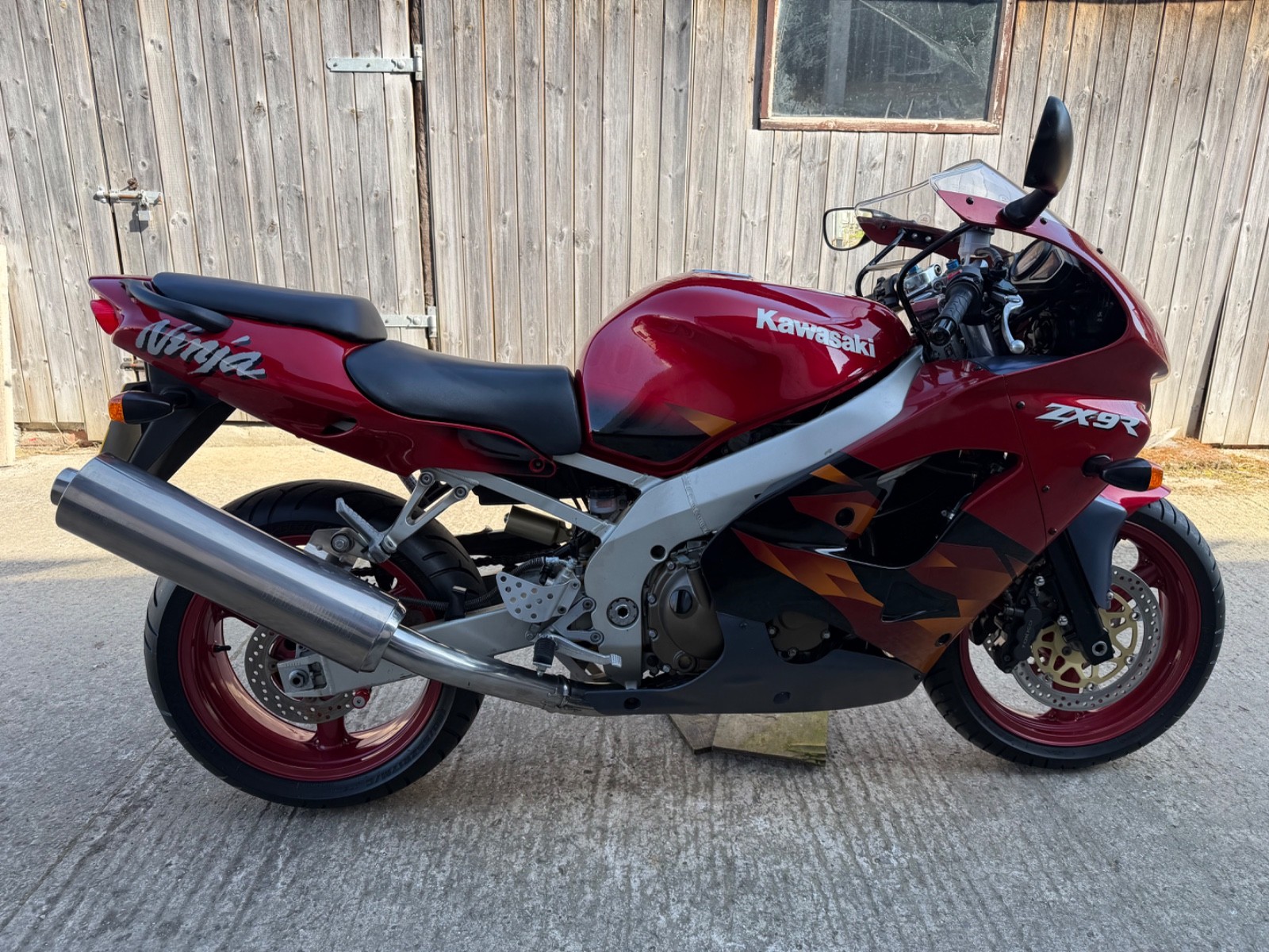 Looking for a stunning example of a classic ride? This 1999