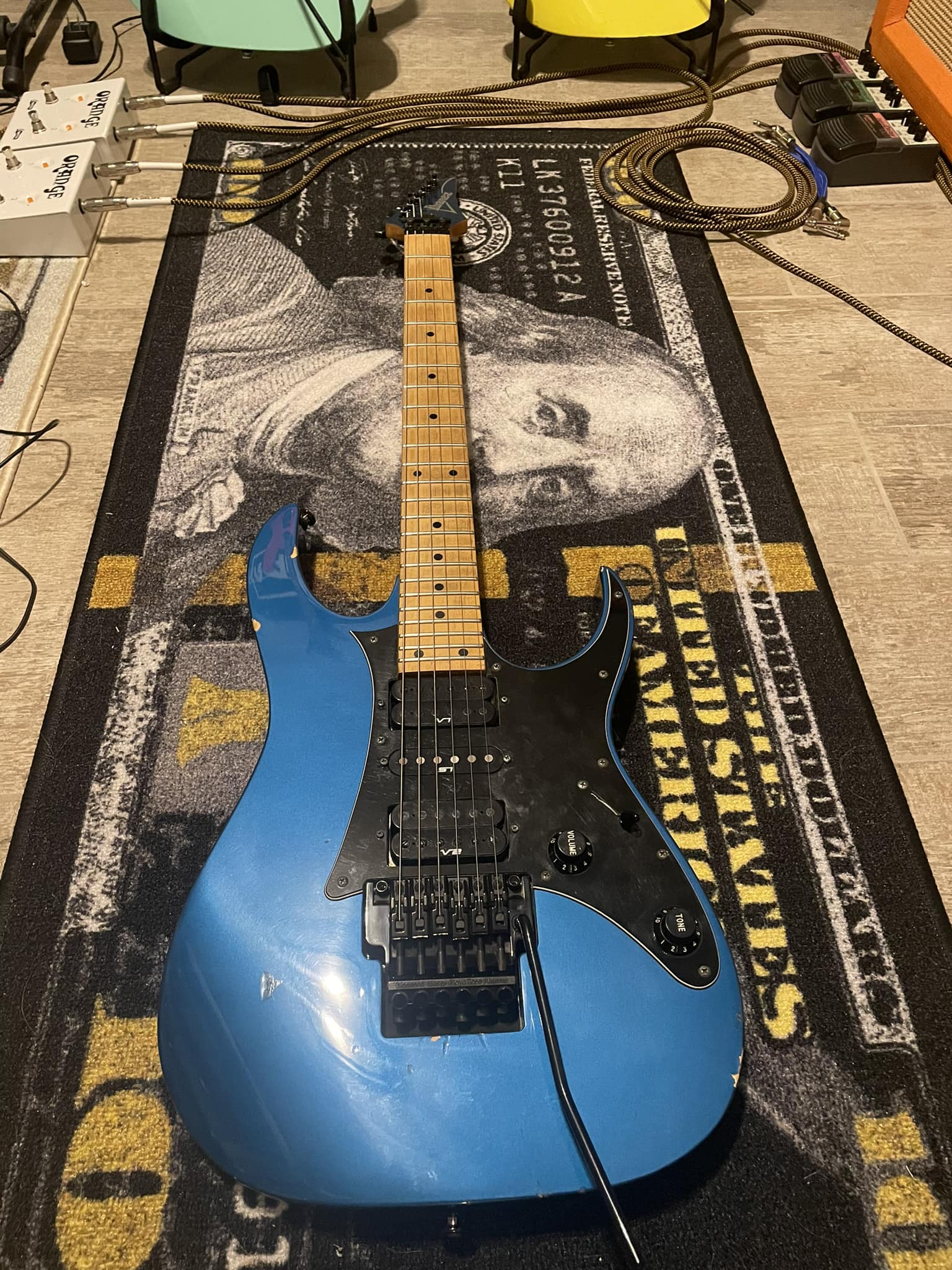 1990 all original RG550 in laser blue 💙 Yummy blue goodness 😃