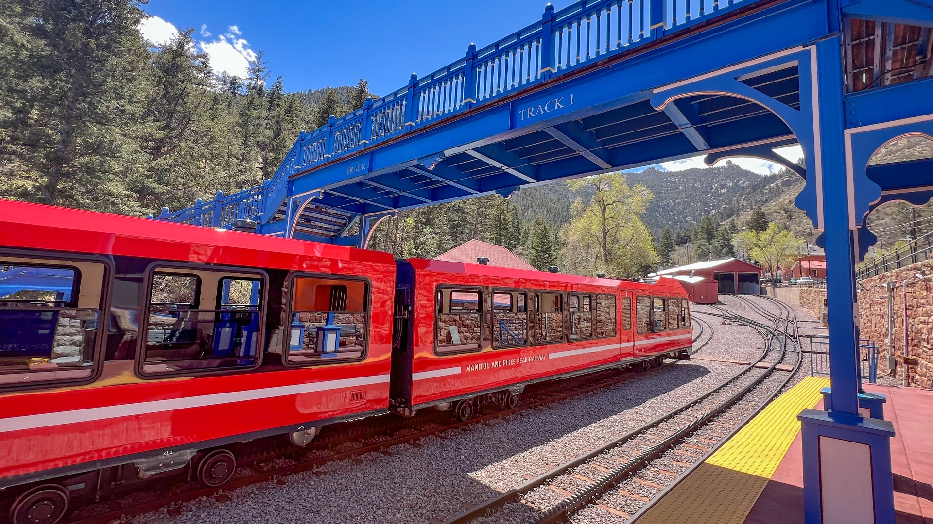 Pikes Peak Cog Railway | Manitou Springs CO
