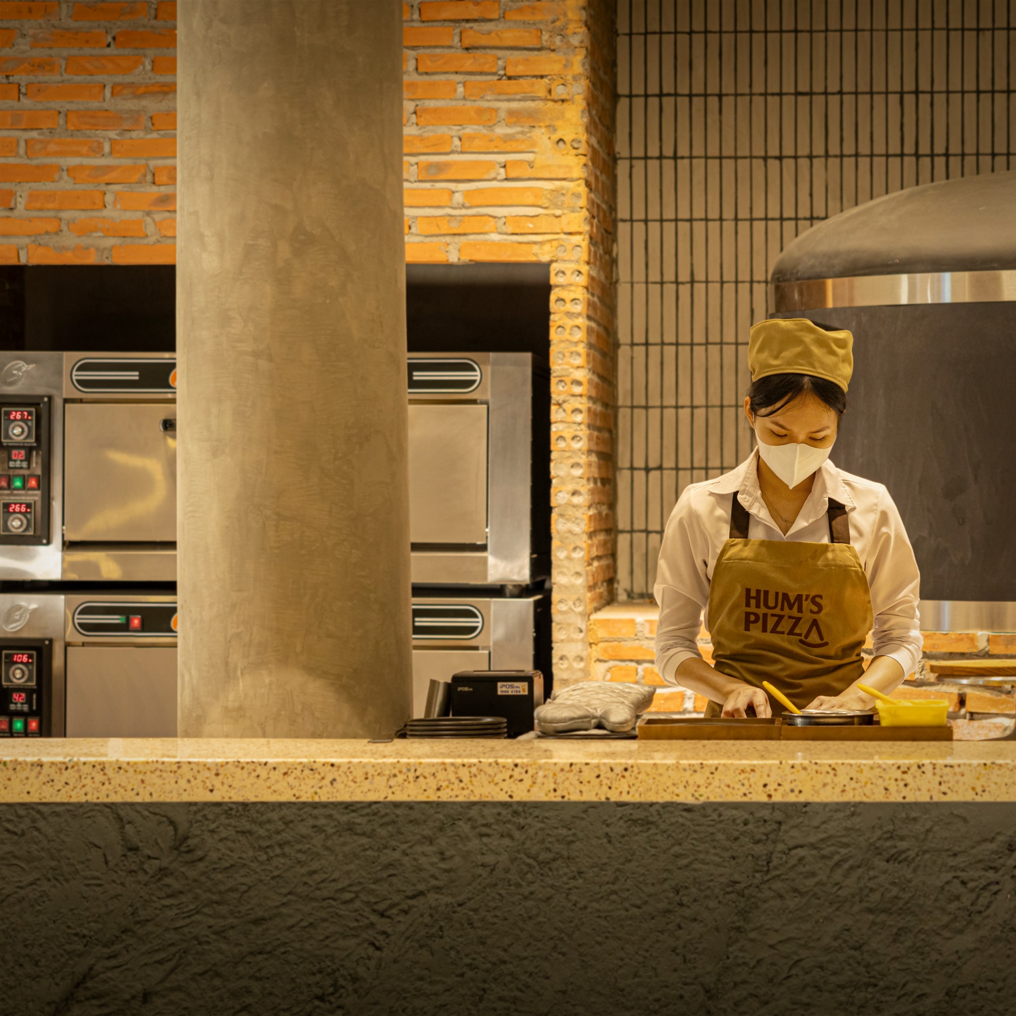 Hum's Pizza - HUM’S PIZZA – CHUẨN MỰC CHO PIZZA CHICAGO... | Facebook