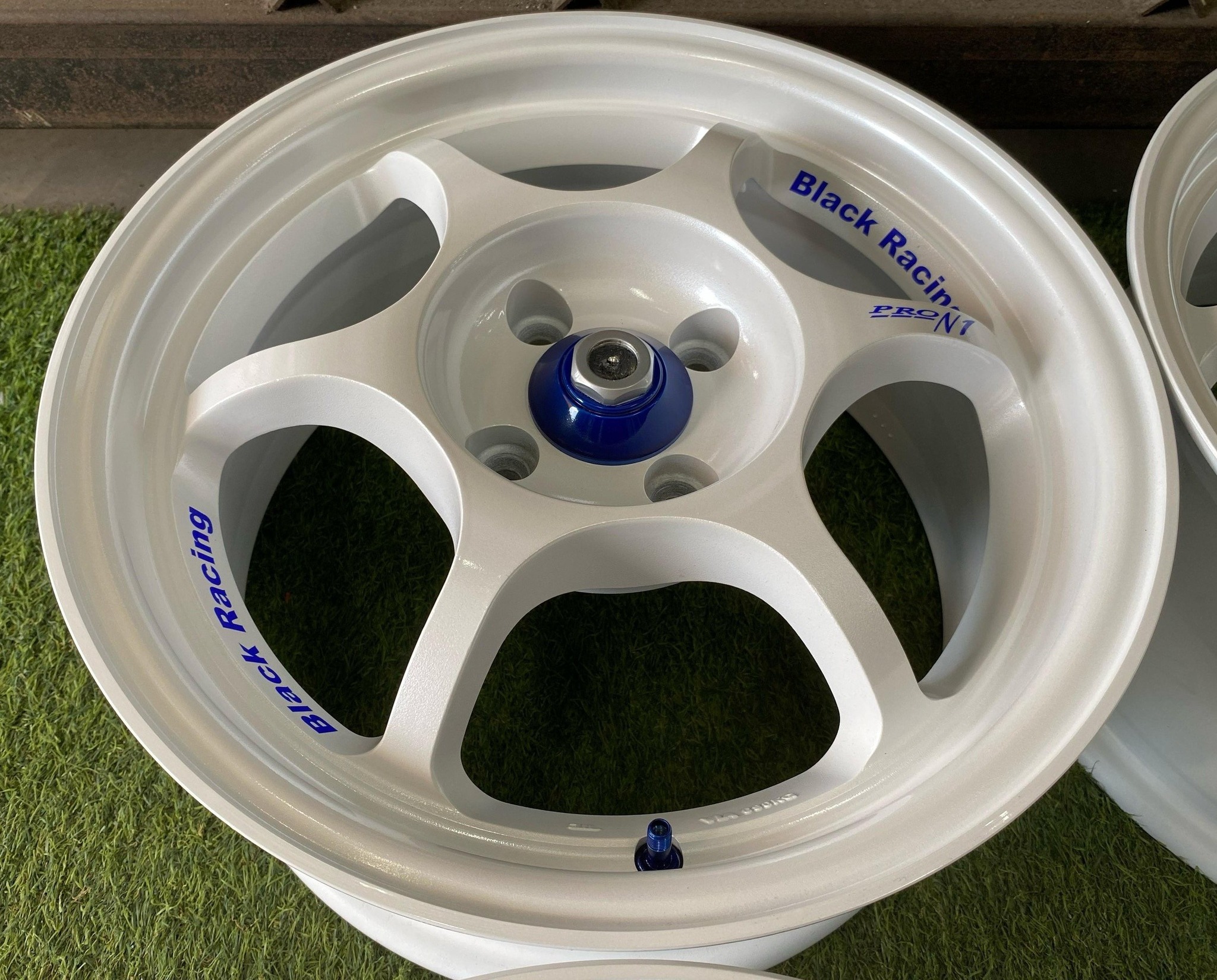 Black Racing PRO-N1 15x7 +38 4x100 Replacement Caps Refurbed