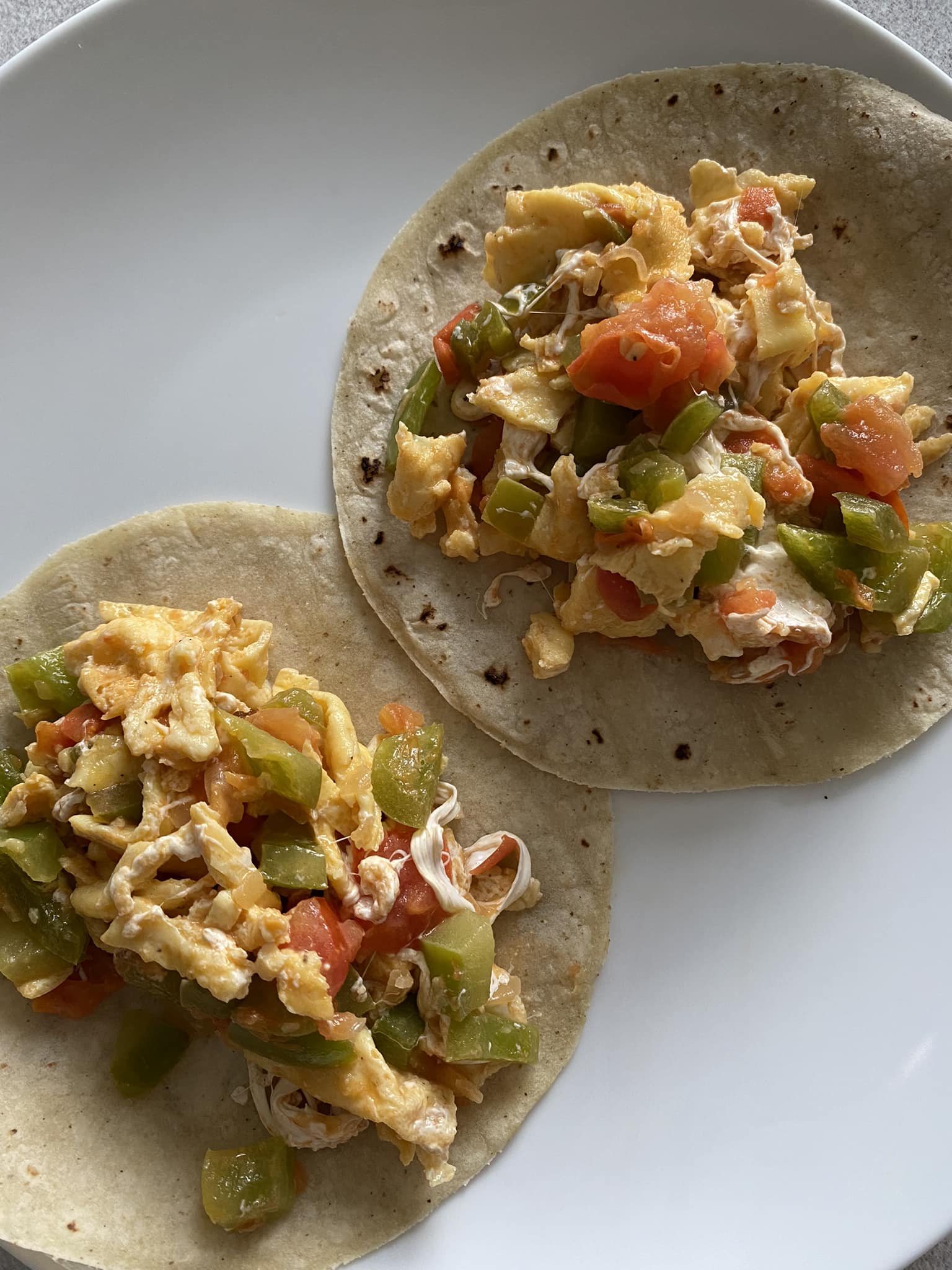 Nutrióloga - ☀️Desayuno balanceado☀️. Tacos de huevo 🌮. . Necesitas 🧺 ...