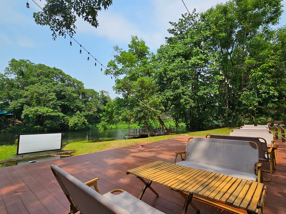 The Tree Riverside Resort - KaengKrachan - ลานไม้ริมน้ำ ร่มรื่น สุดชิล ...