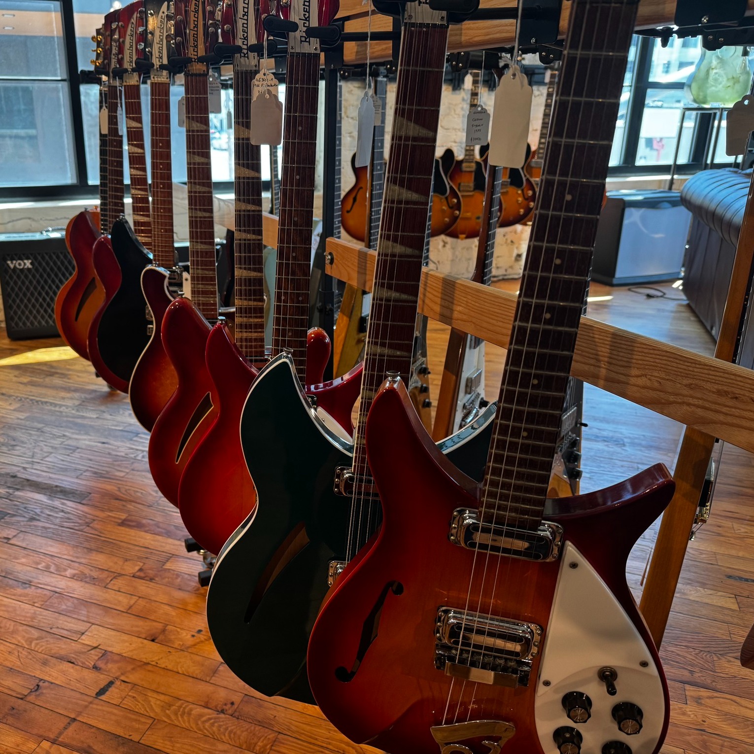 Does the Burny BRB-65 sound like a Rickenbacker?