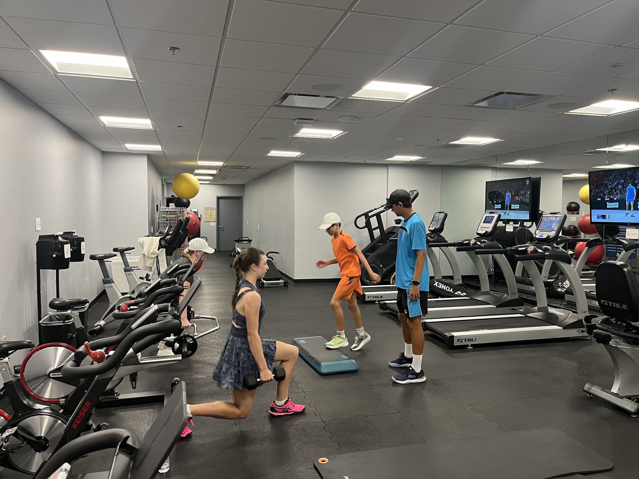 💪 New Fitness Classes 🎾 Take... - Indian Wells Tennis Garden | Facebook