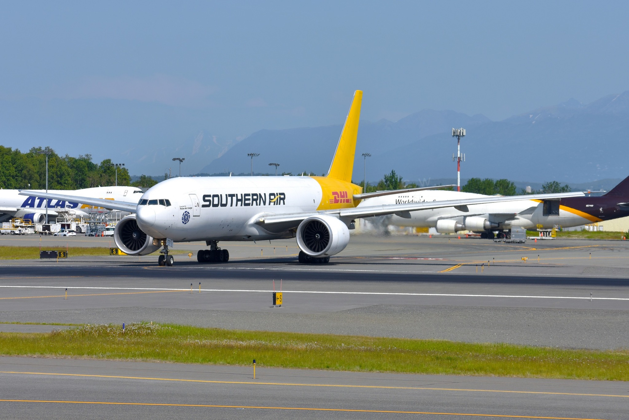 Atlas Air Boeing 777-200F flight details