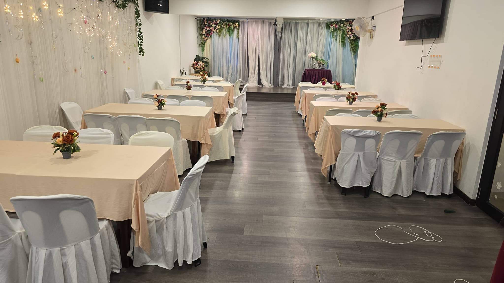 Lemon tree event space