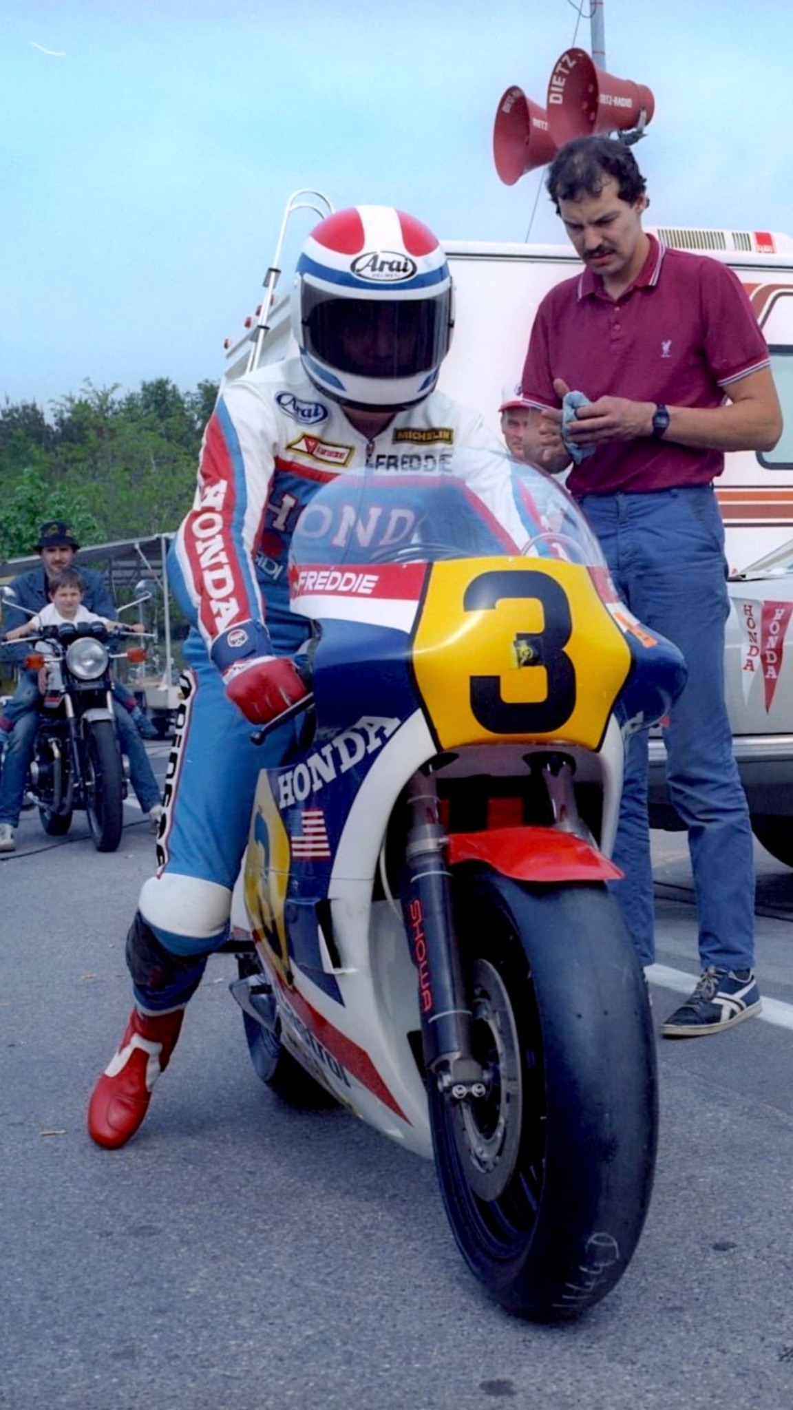 Freddie Spencer on Honda NSR500