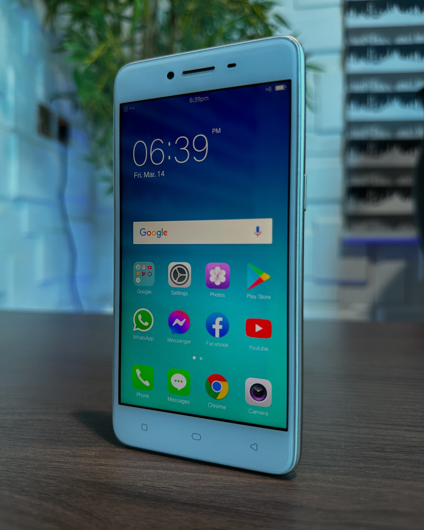 OPPO SIMフリー A37