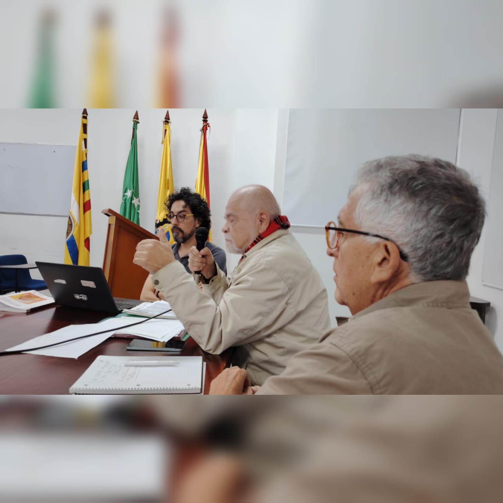 Maestría en Historia UTP added... - Maestría en Historia UTP