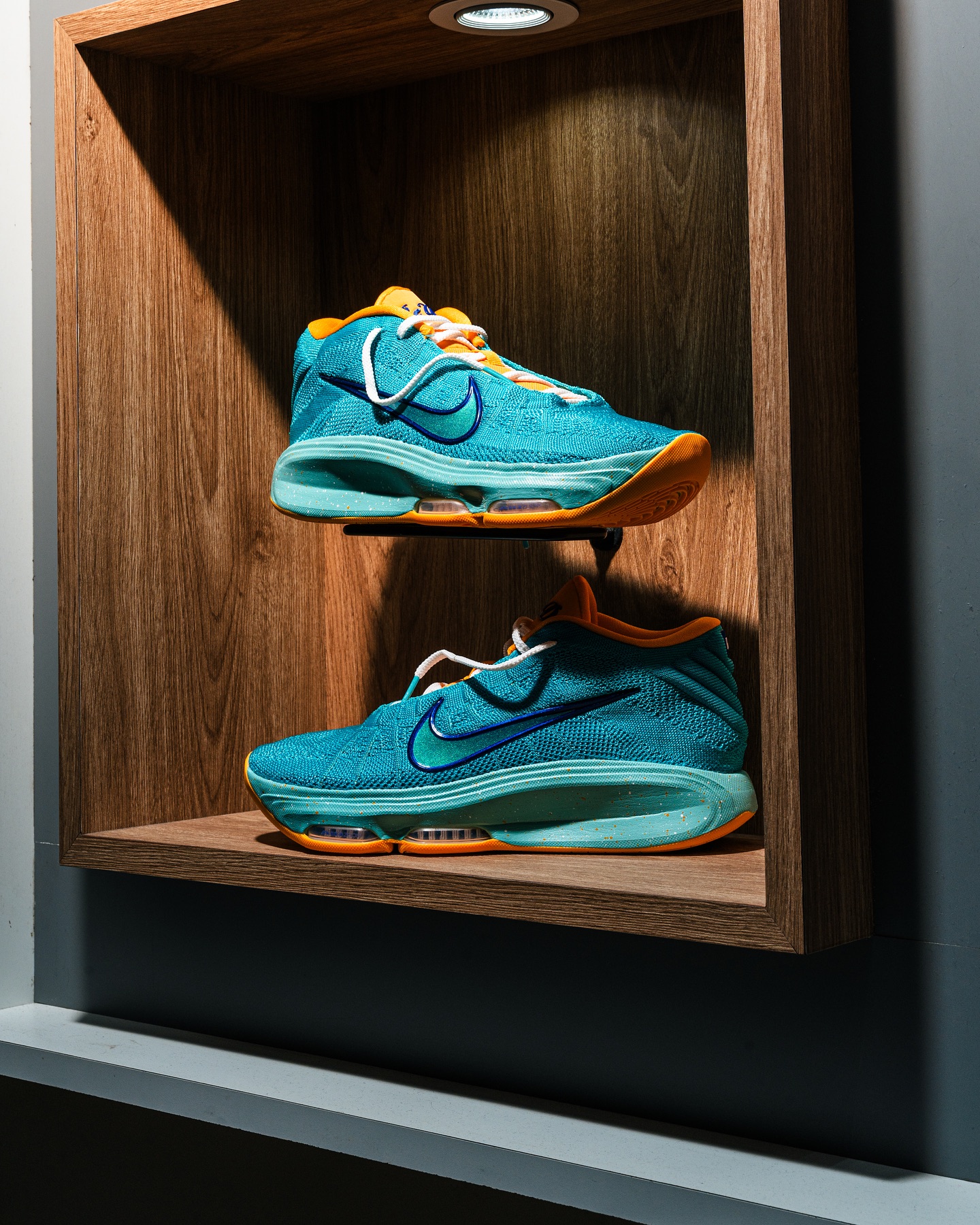 Built for speed and endurance, the Nike G.T. Hustle 3 EP 