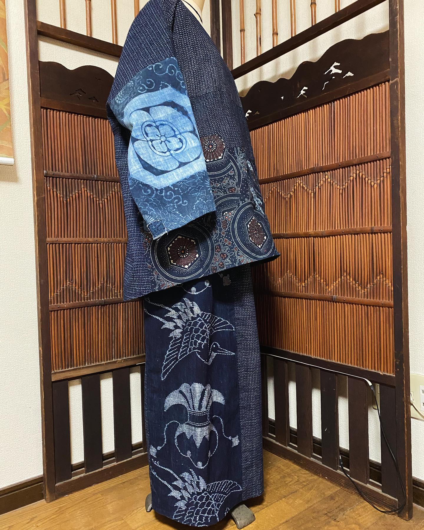 色んな布を合わせて セットアップに(^-^) 絣や型染めに絵絣は刺し子で 