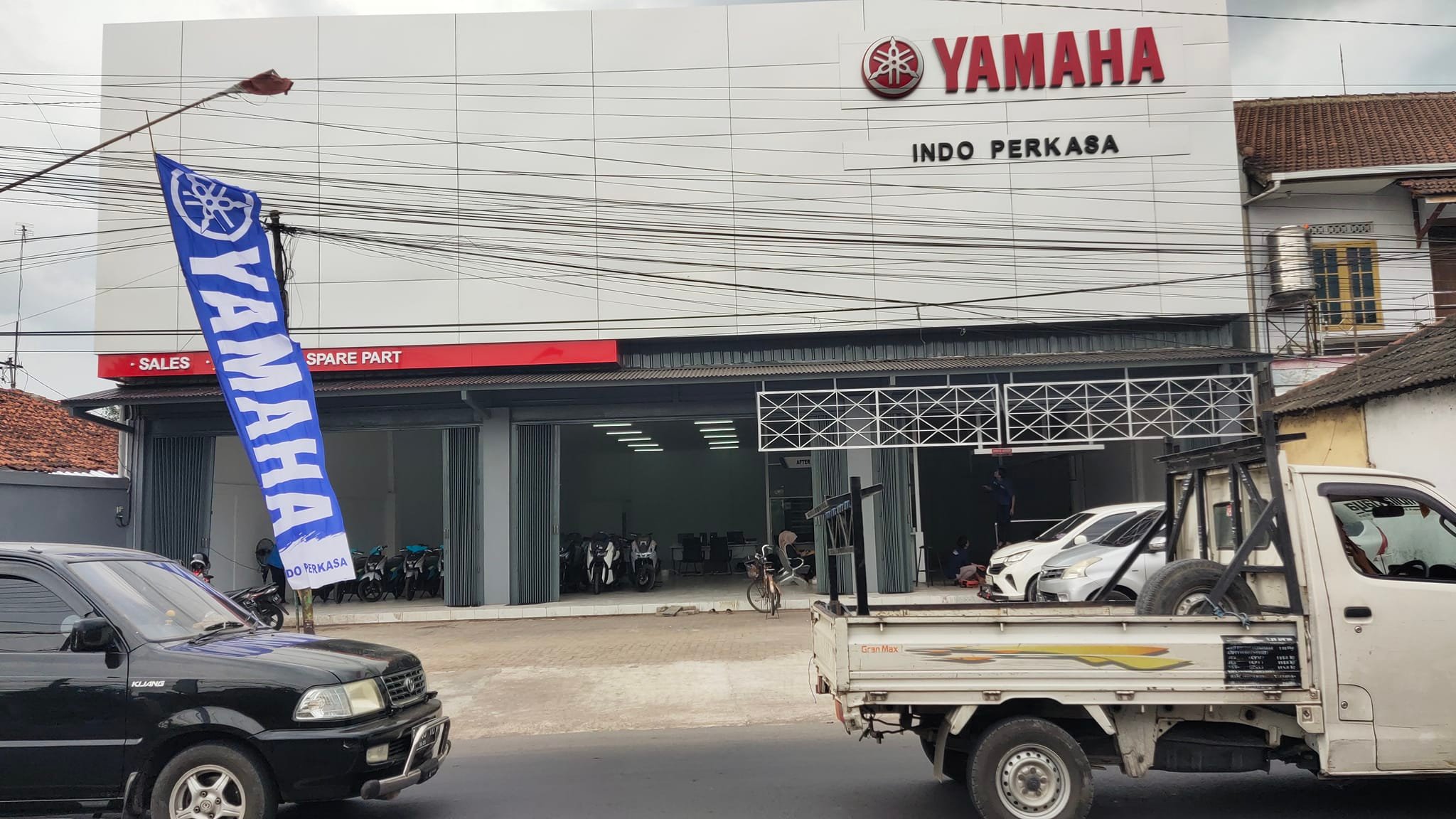 Yamaha - Percaya ga jaman sekarang isi bensin nggak perlu buka bagasi ...