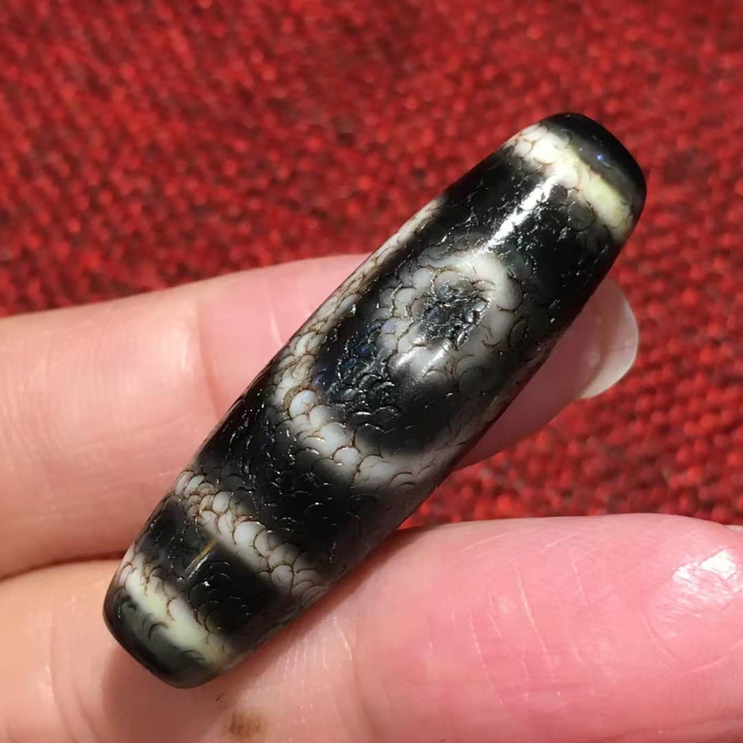 鸿］老料二眼天珠[福] 尺寸：11X37mm