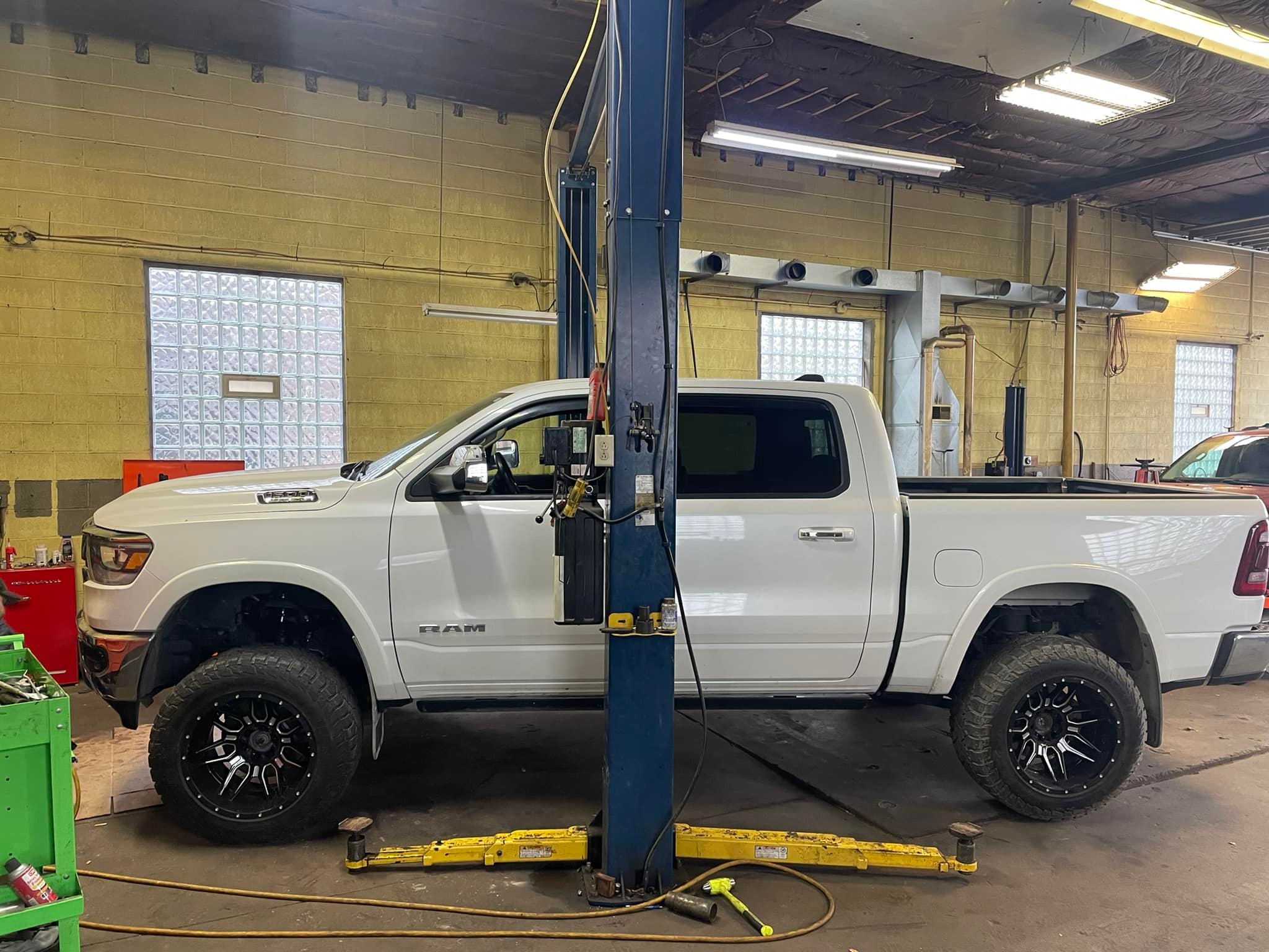 Shaffer's Auto Service & Exhaust | New Castle PA