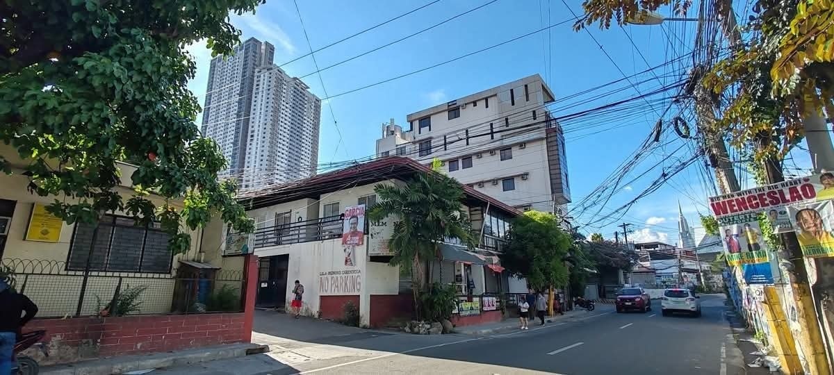 🏢 FOR SALE: 2-Storey... - QualServ Realty and Brokerage | Facebook