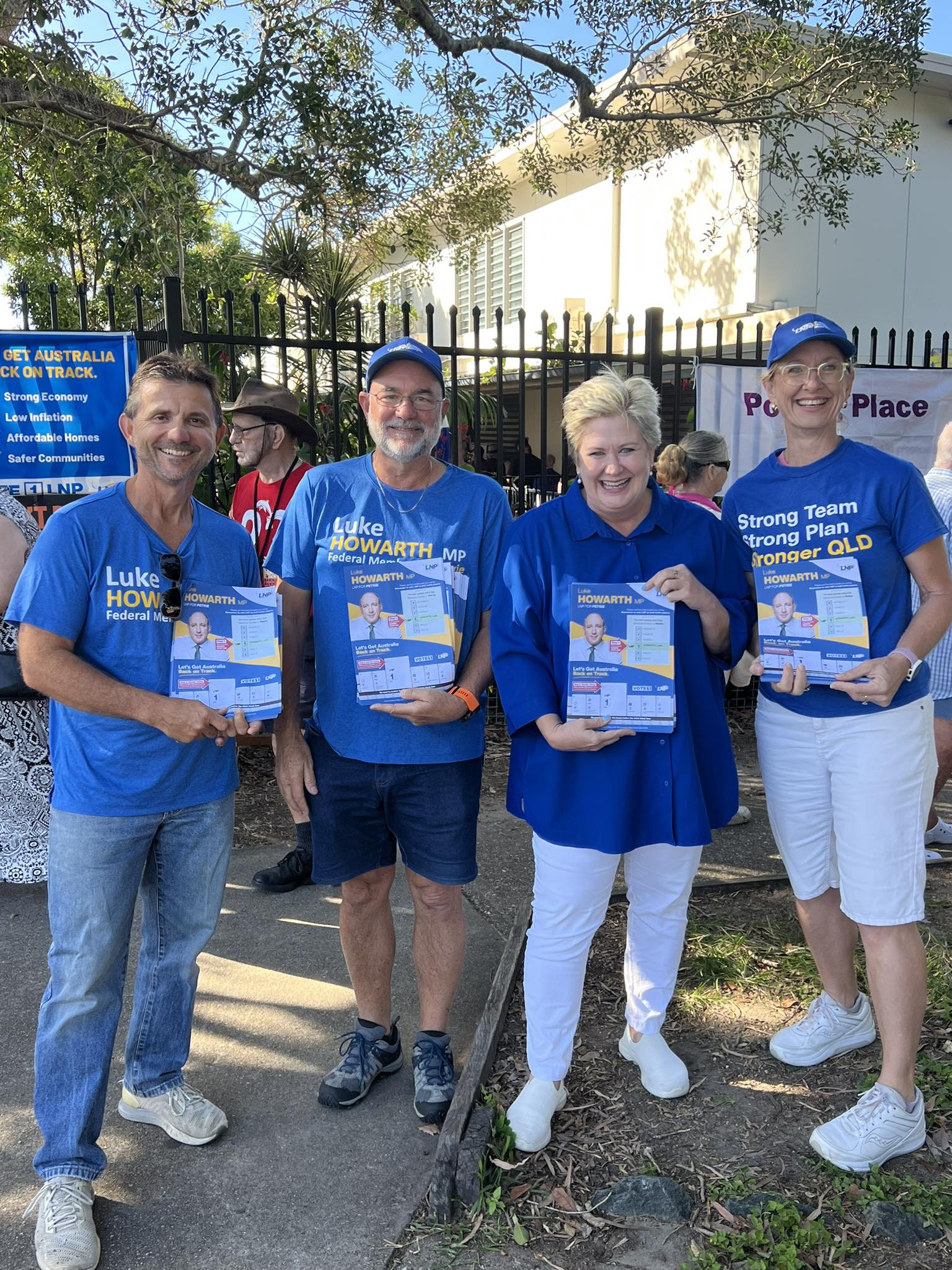 Kerri-Anne - Team LNP at Humpybong State School supporting Luke Howarth ...