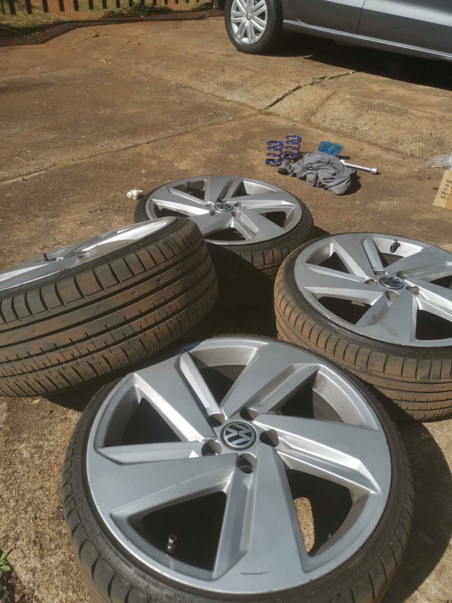 Milton Keynes full set - Car Wheels, Tires & Parts - Johannesburg ...