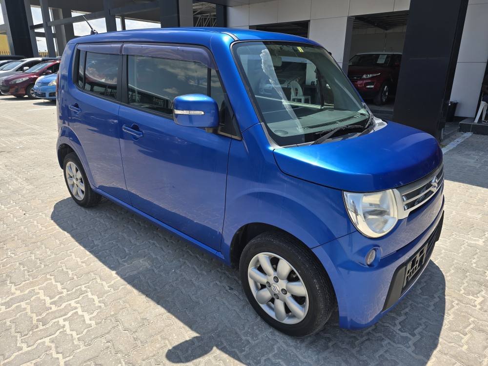 Make: SUZUKI Price N$65000 Model: MR. WAGON Steering Right Engine