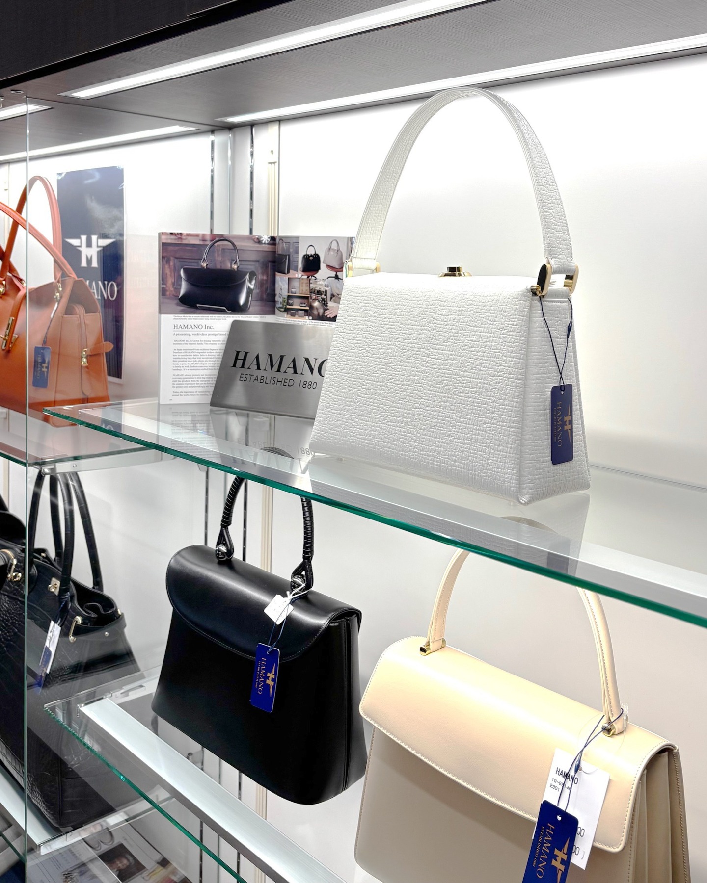 Hamano (濱野皮革工藝株式会社） added a new photo. - Hamano (濱野 