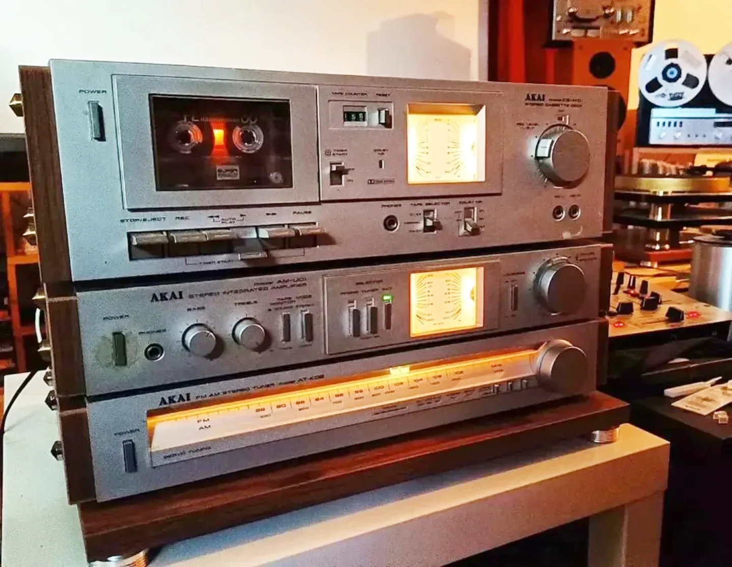 AKAI Am-U01 amplifier+CS-M01 tape deck+ATK-02 tuner in excellent
