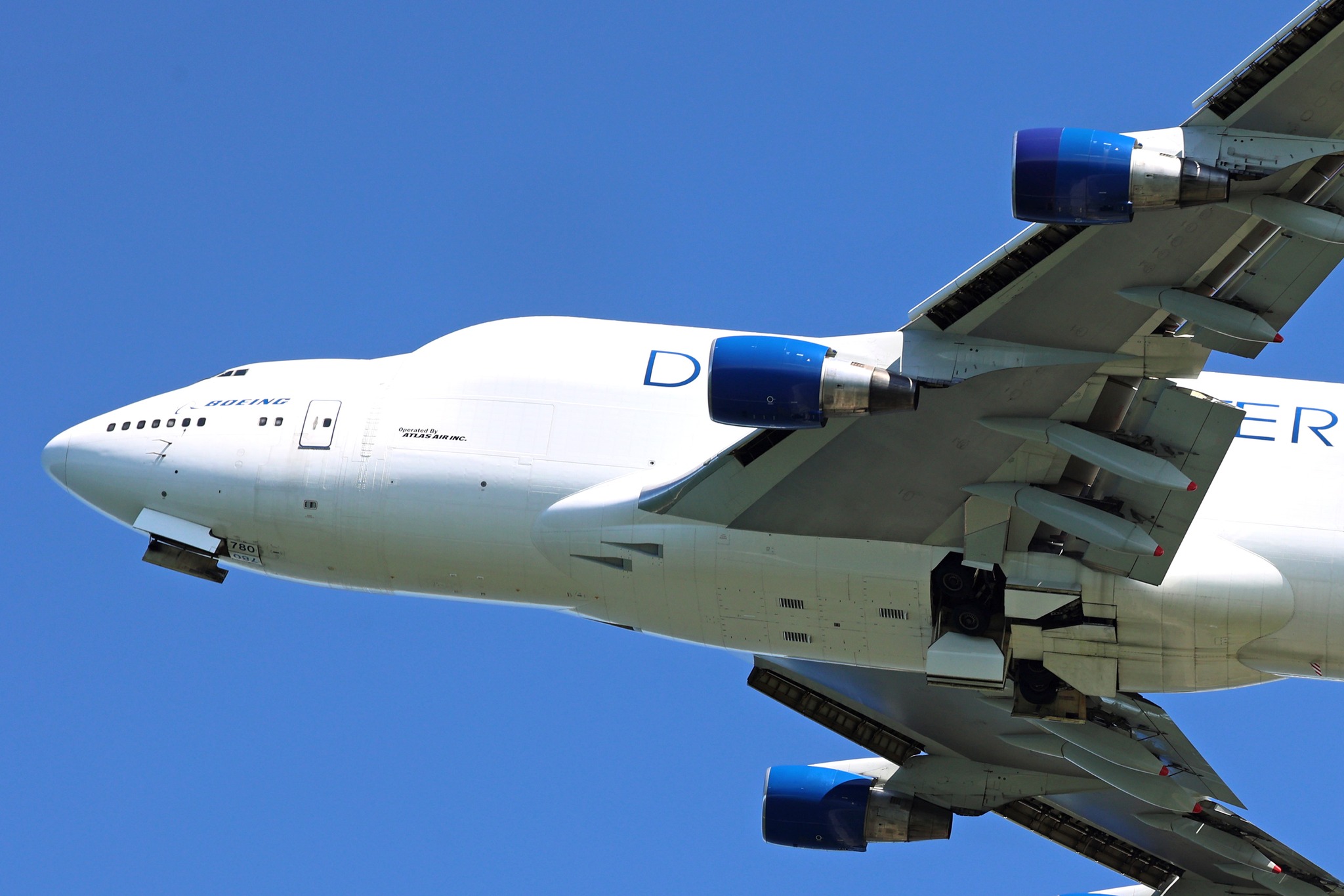 安室奈美恵さんの特別塗装機「AMURO JET」就航♪／ おはようございます