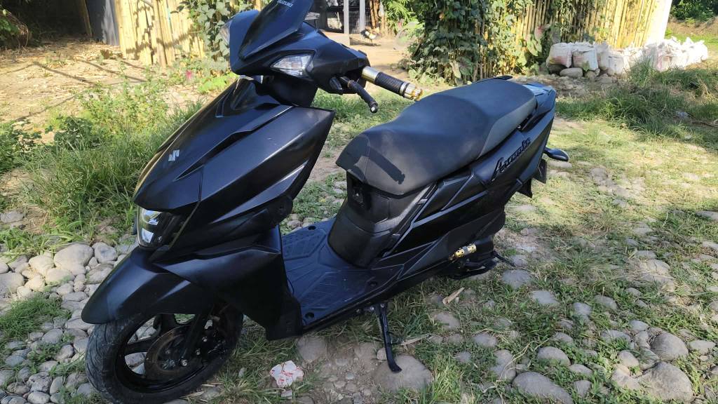 Suzuki Avenis 125 model 2023 slightly use all working good running