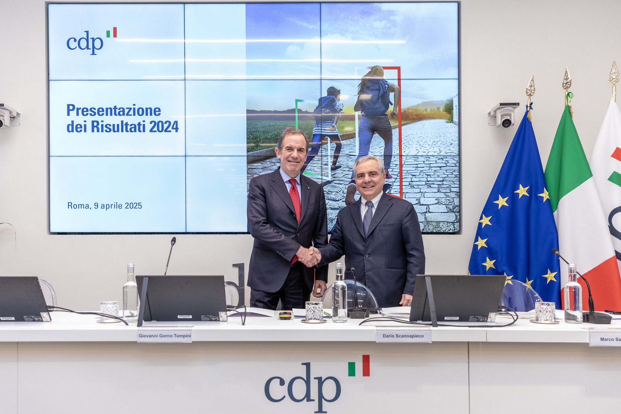 Gruppo - Il Presidente di CDP, Giovanni #GornoTempini, e l ...