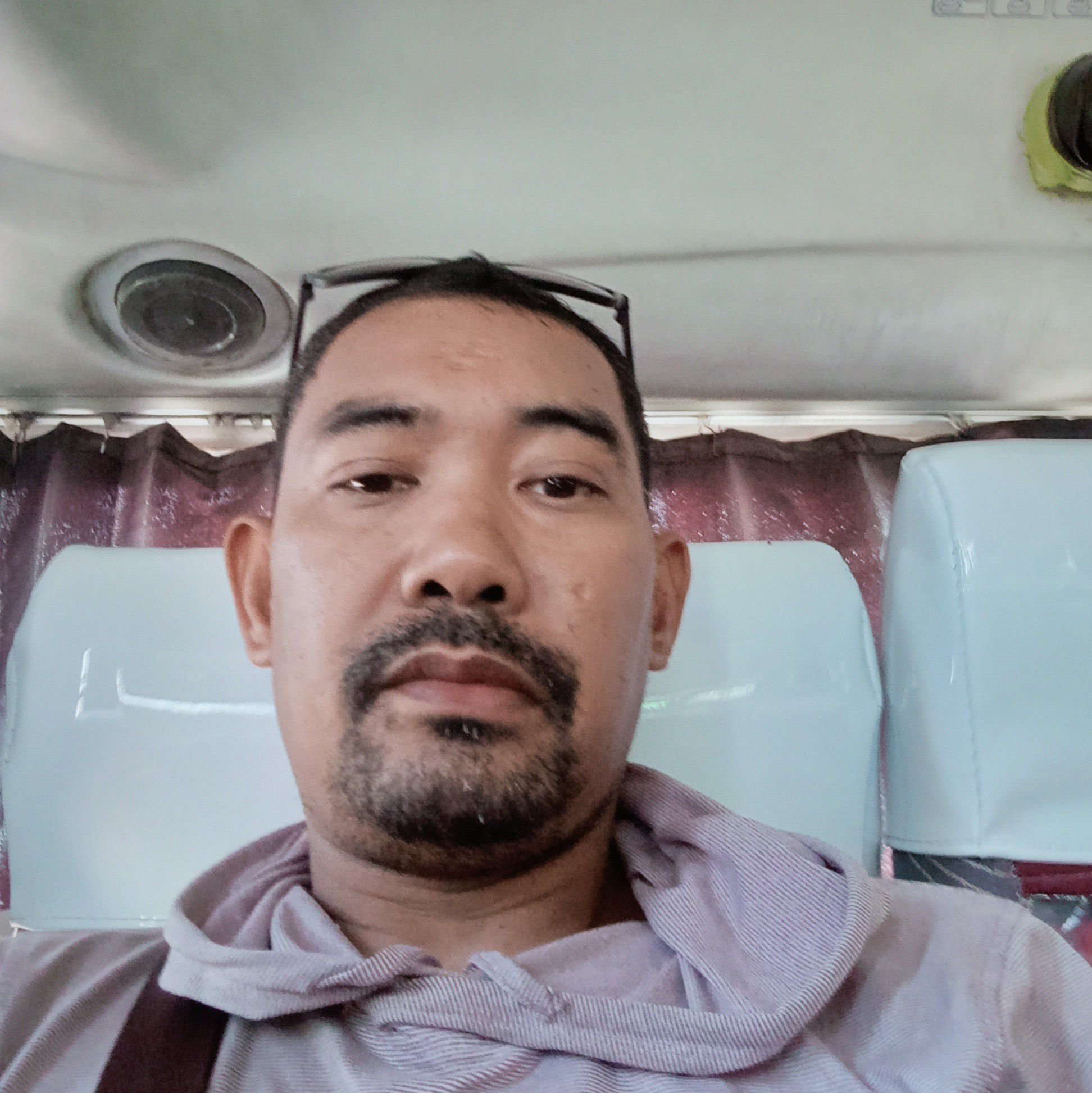 Hello mga boss Humana pintura iyang chassis mga boss # ...
