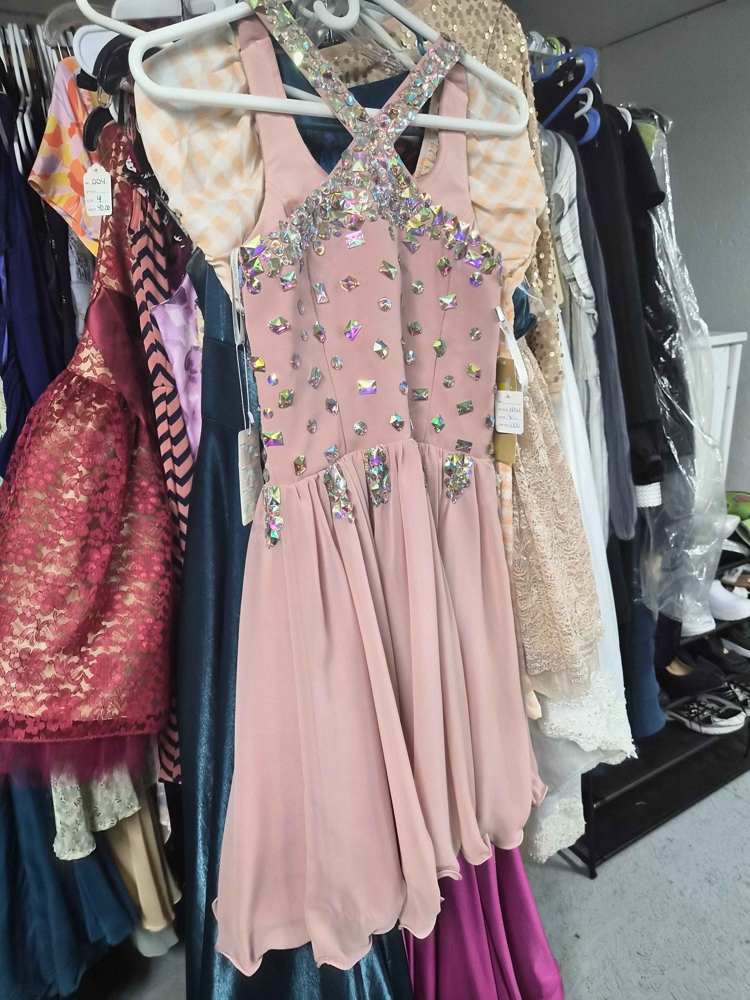 homecoming dresses in chillicothe ohio Several different homecoming, or event dresses, or prom different. Sizes and different prices located at our thrift store at 7177 mount Taber road are hours are Tuesday through Saturday Indianwear Bridalwear Asianwear Designerwear Pakistaniwear in Sweden