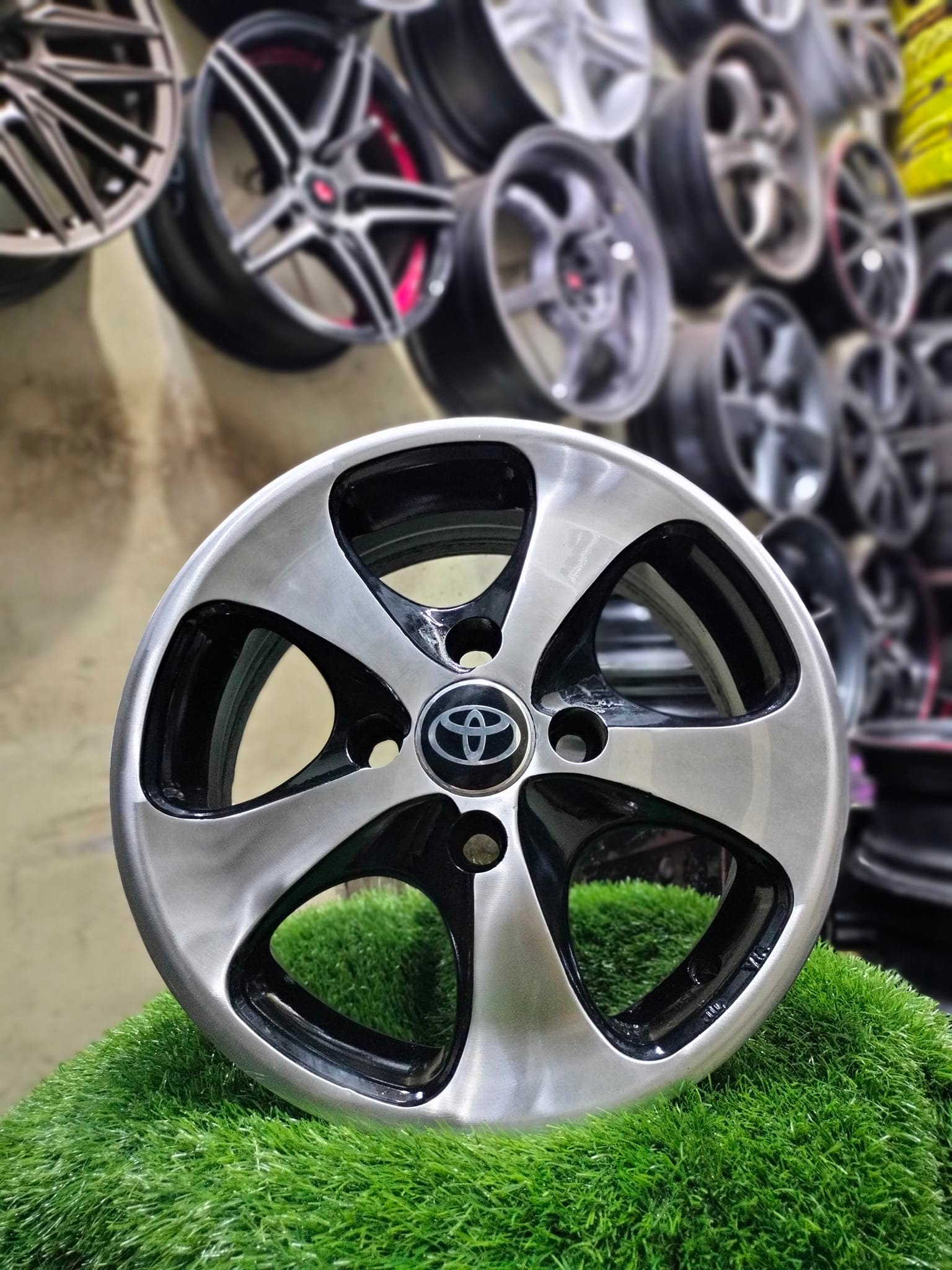 Rajib Tire & Rim Centre | Dhaka