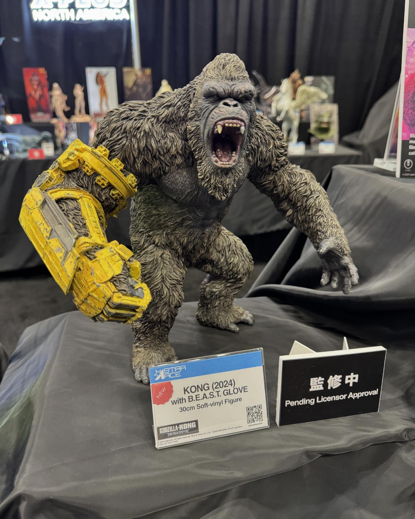 コング2024ビーストグローブ Kong with B E A S T Glove will be 