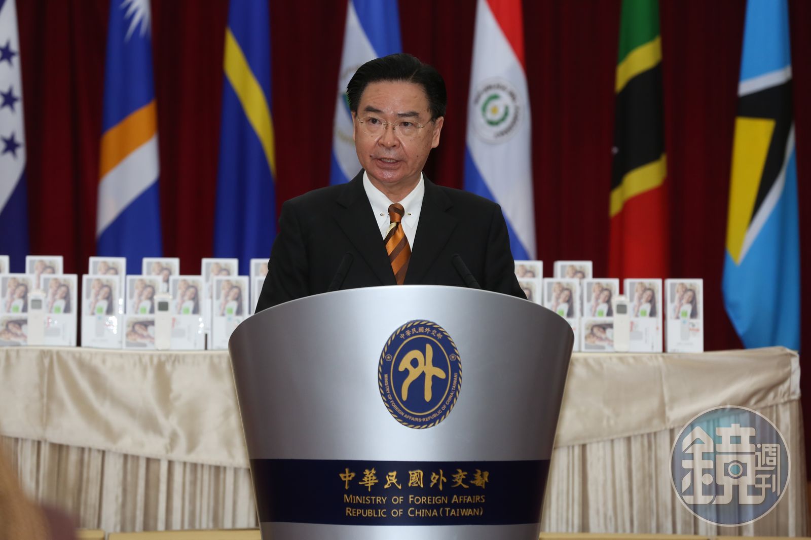 TVBS 少康戰情室 - 【中共滲透綠營再添一例 前外交部長吳釗燮助理何仁傑遭收押禁見】 #何仁傑 #綠營 #中共... | Facebook