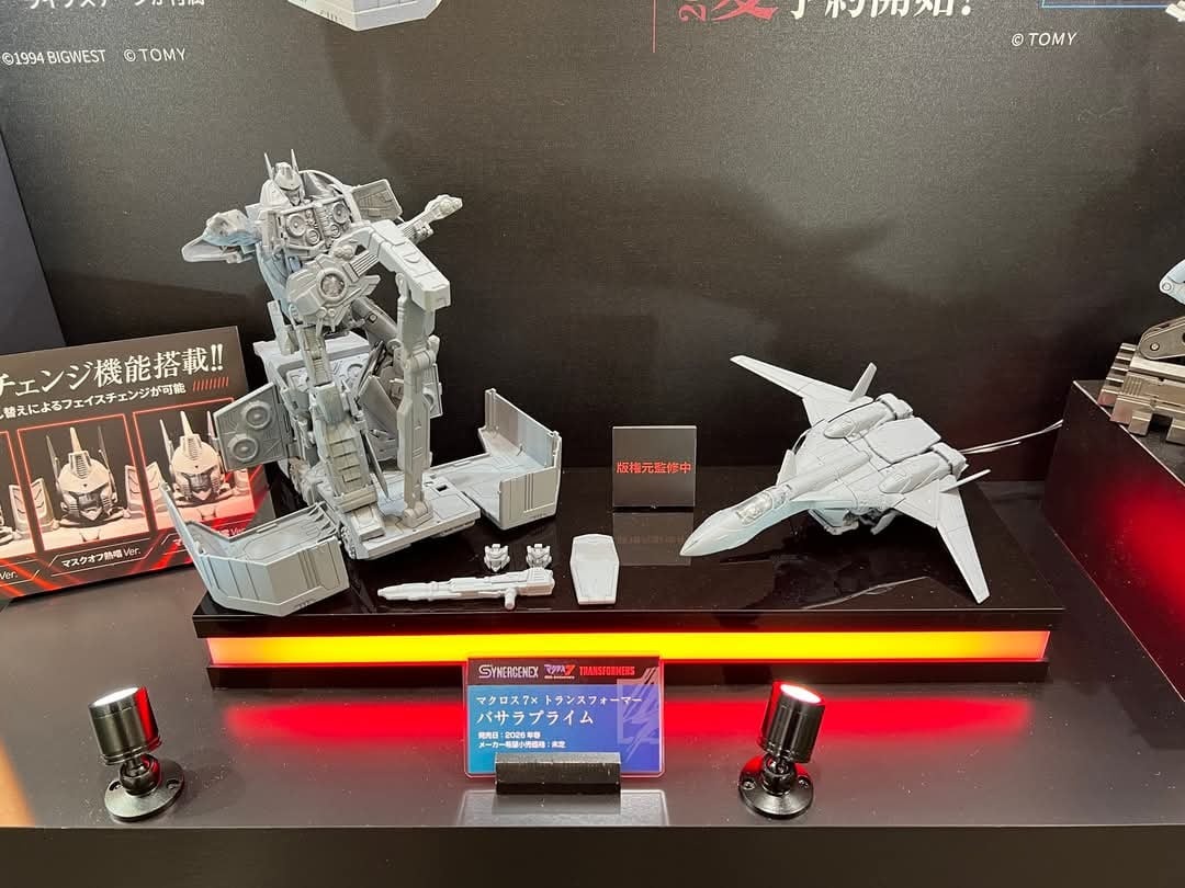 Takara Tomy teases Synergenex Transformers x Macross 7 collaboration