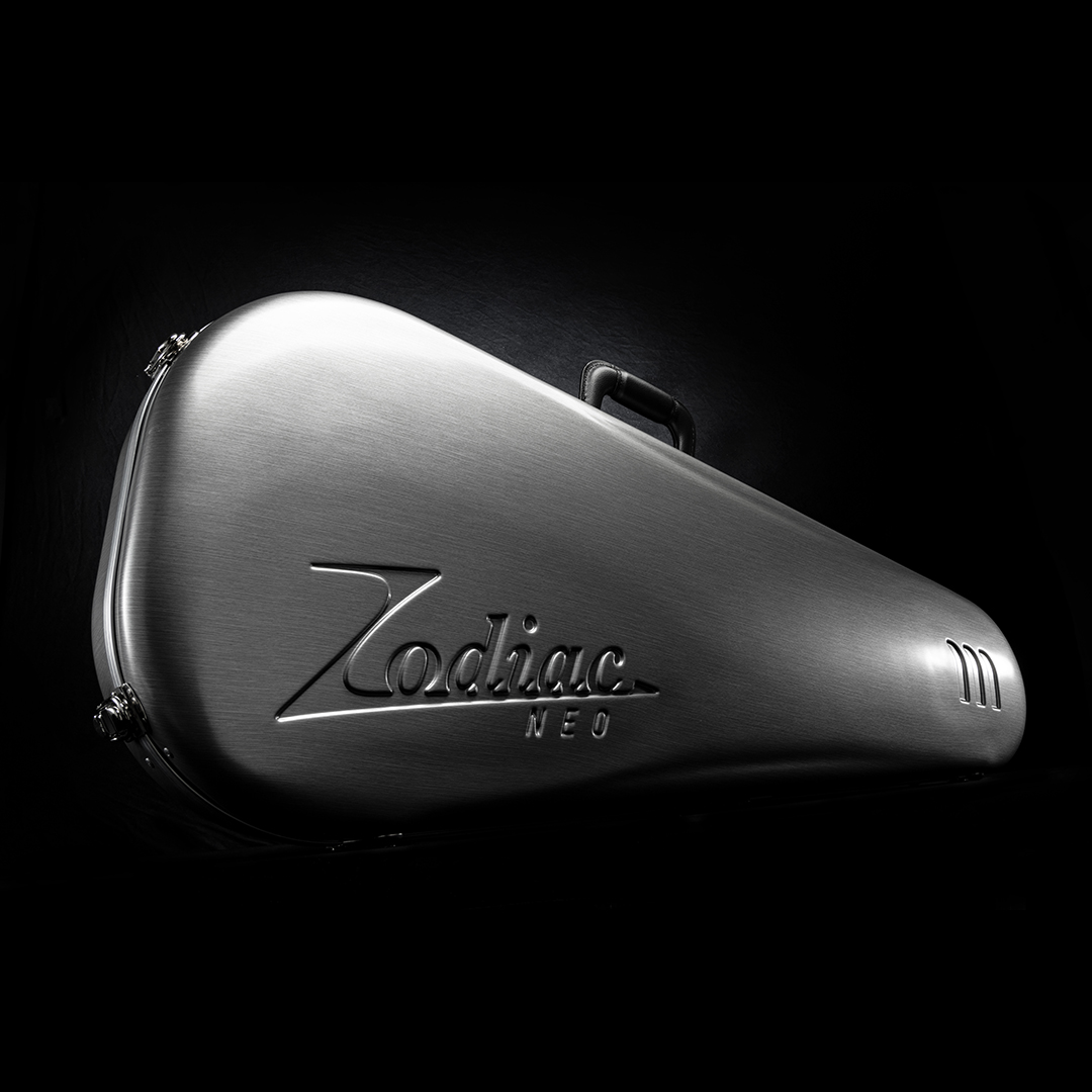 最高に美しいギターケースです。ご期待ください。 「Zodiac NEO