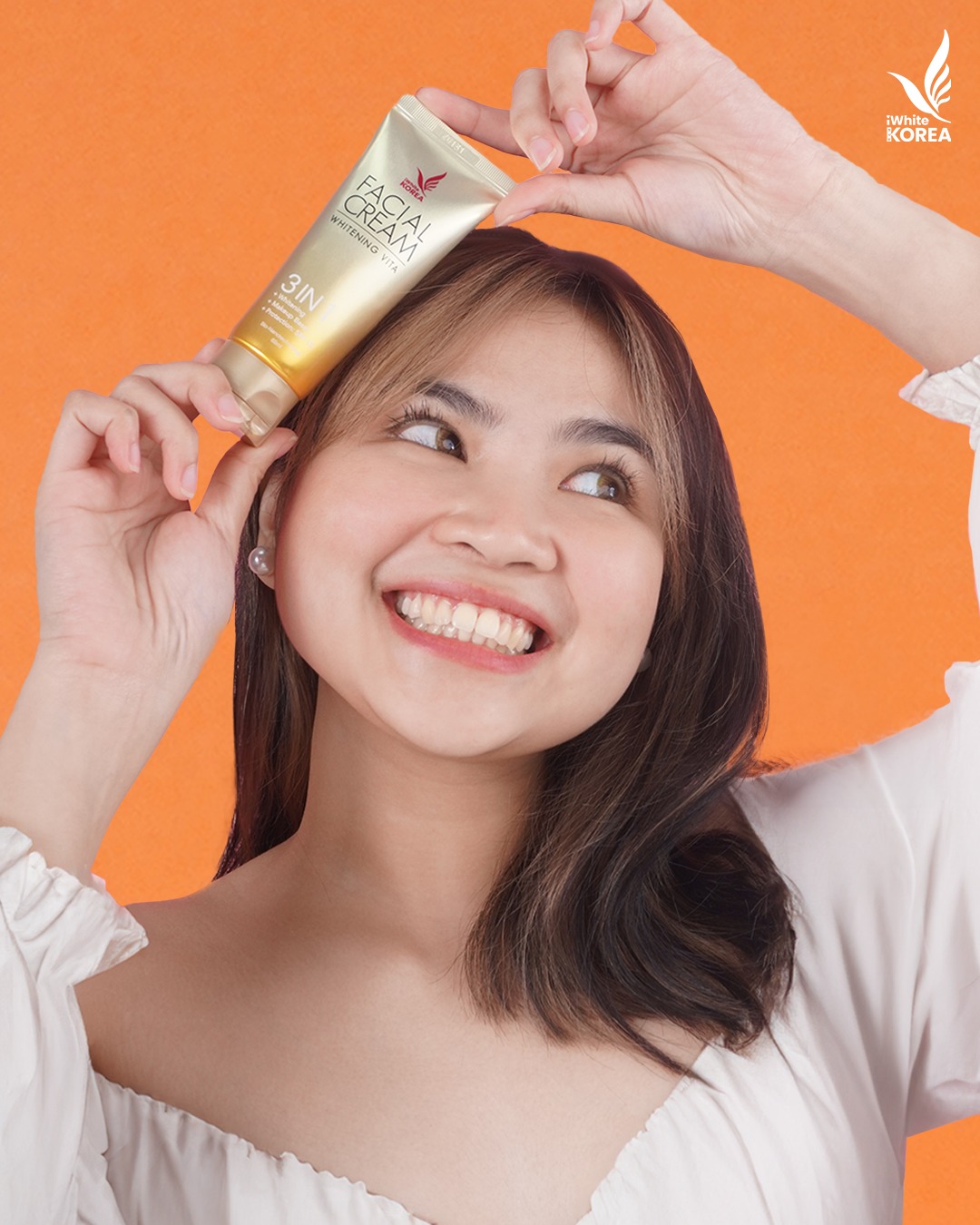 This 3-in-1 Facial Cream Whitening Vita keeps you bright, sun-protected,  and makeup-ready all season long! 💖 🛍 Shop now at Watsons, Shopee,  Lazada, and TikTok Shop! #iWhiteKorea #iWKGlow #iWantSummerGlow  #KoreanSkincare #kbeautyph