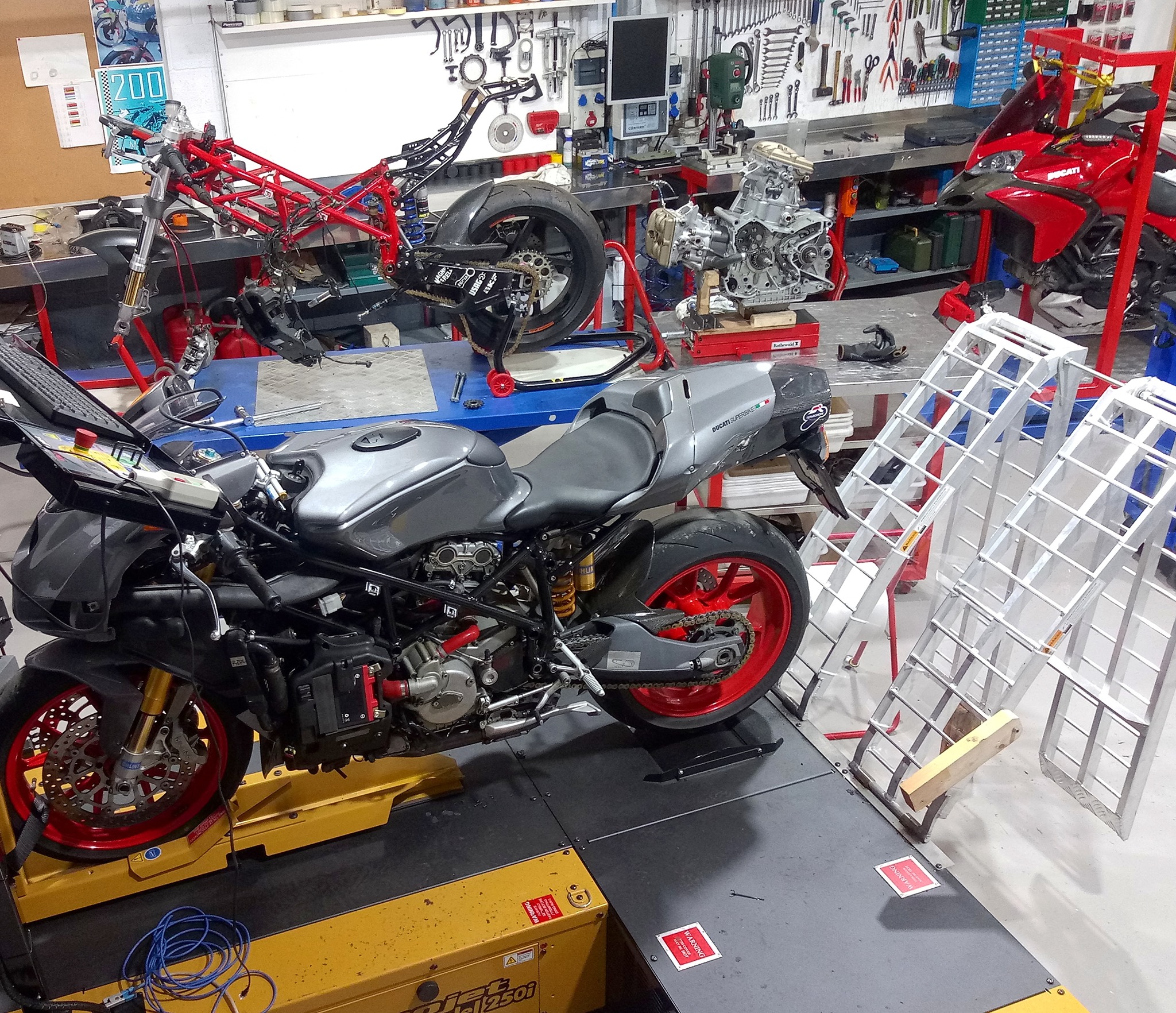 The Red Baron'S Ultimate Ducati Desmo Manual: Belt-Driven Camshafts L-Twins 1979 To 2017 - Libreria dell'Automobile