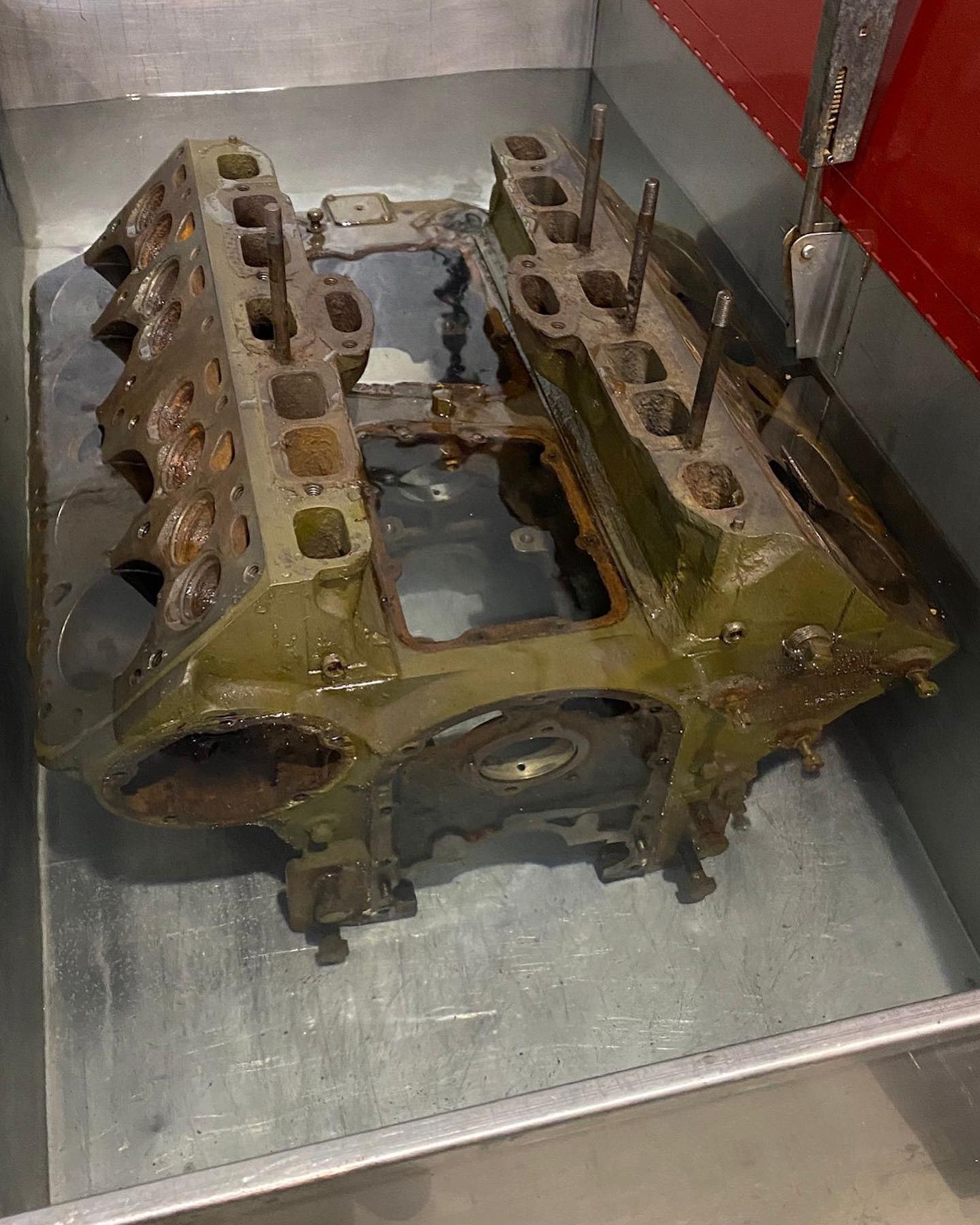 We can now fully de-rust engine... - Armoured Engineering | Facebook