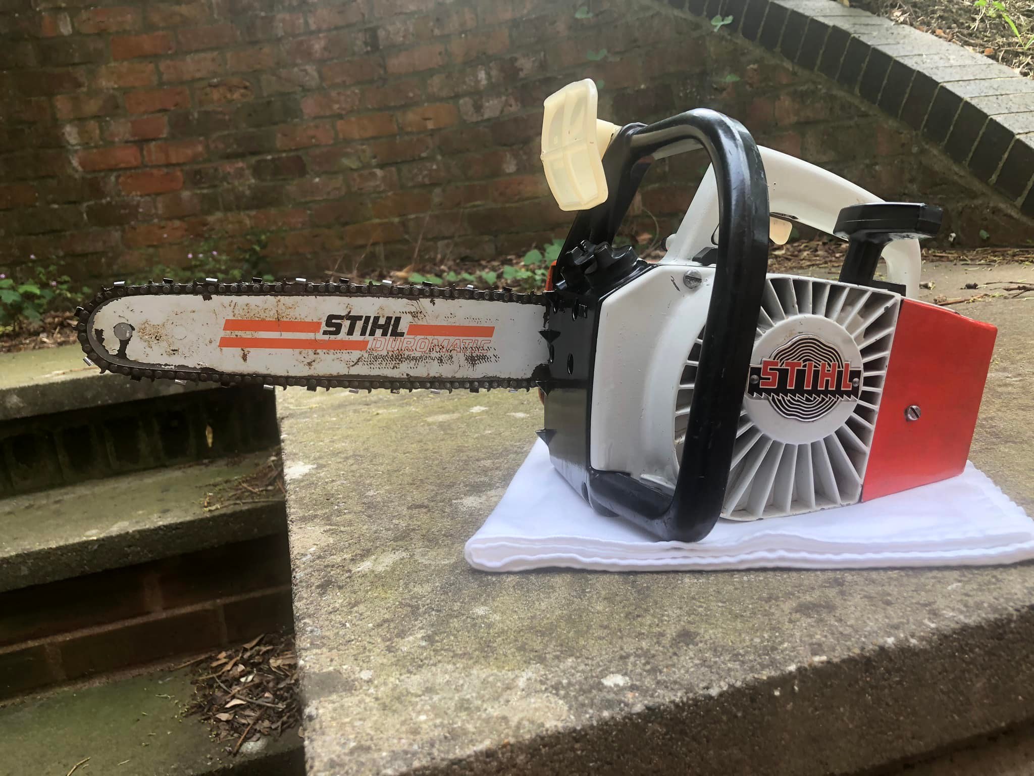 The small but mighty STIHL 015, 32 cc, and made from 1973 to 1983