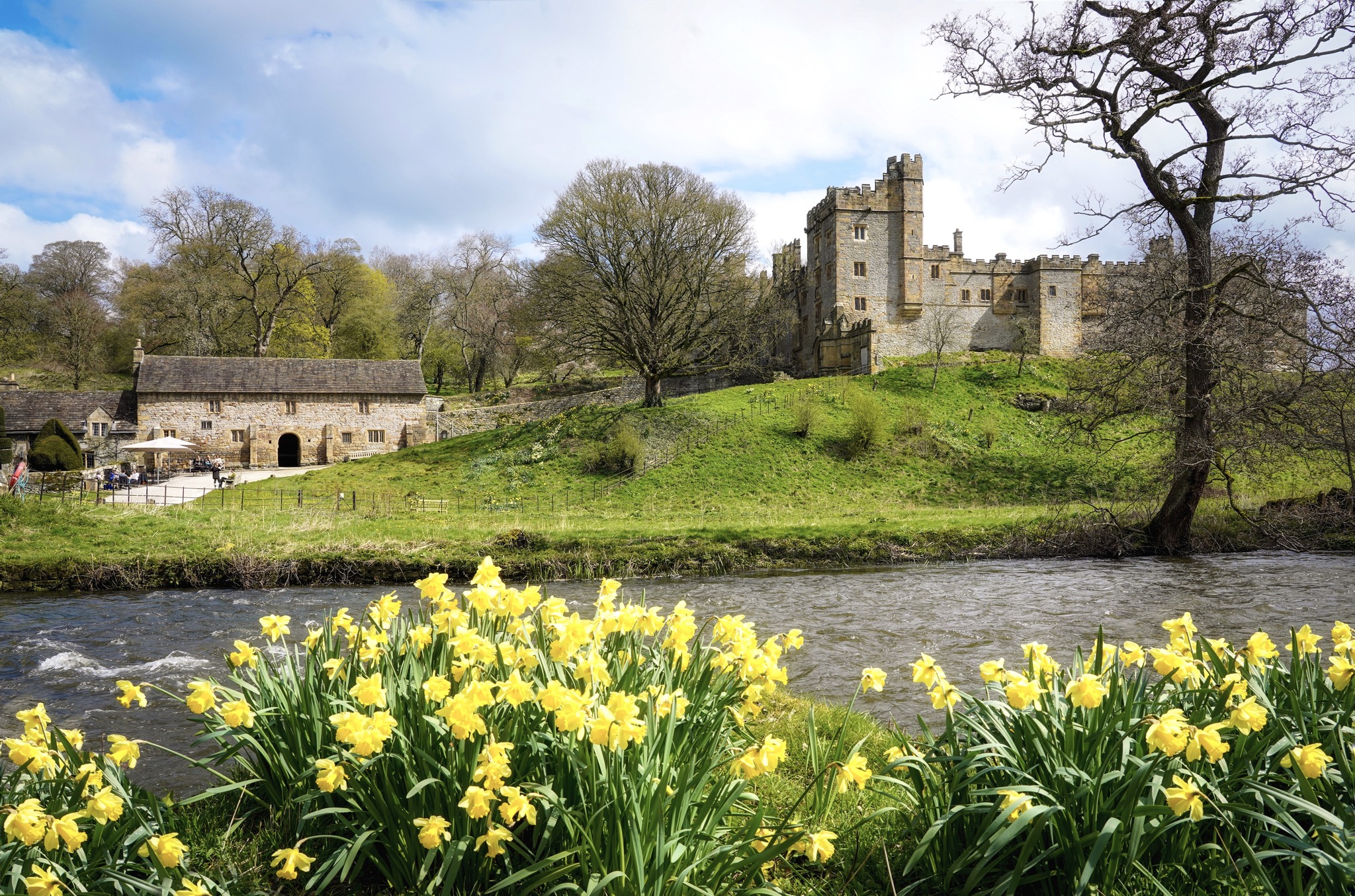 Haddon - Spring’s arrival brings Haddon Hall to life in the most ...