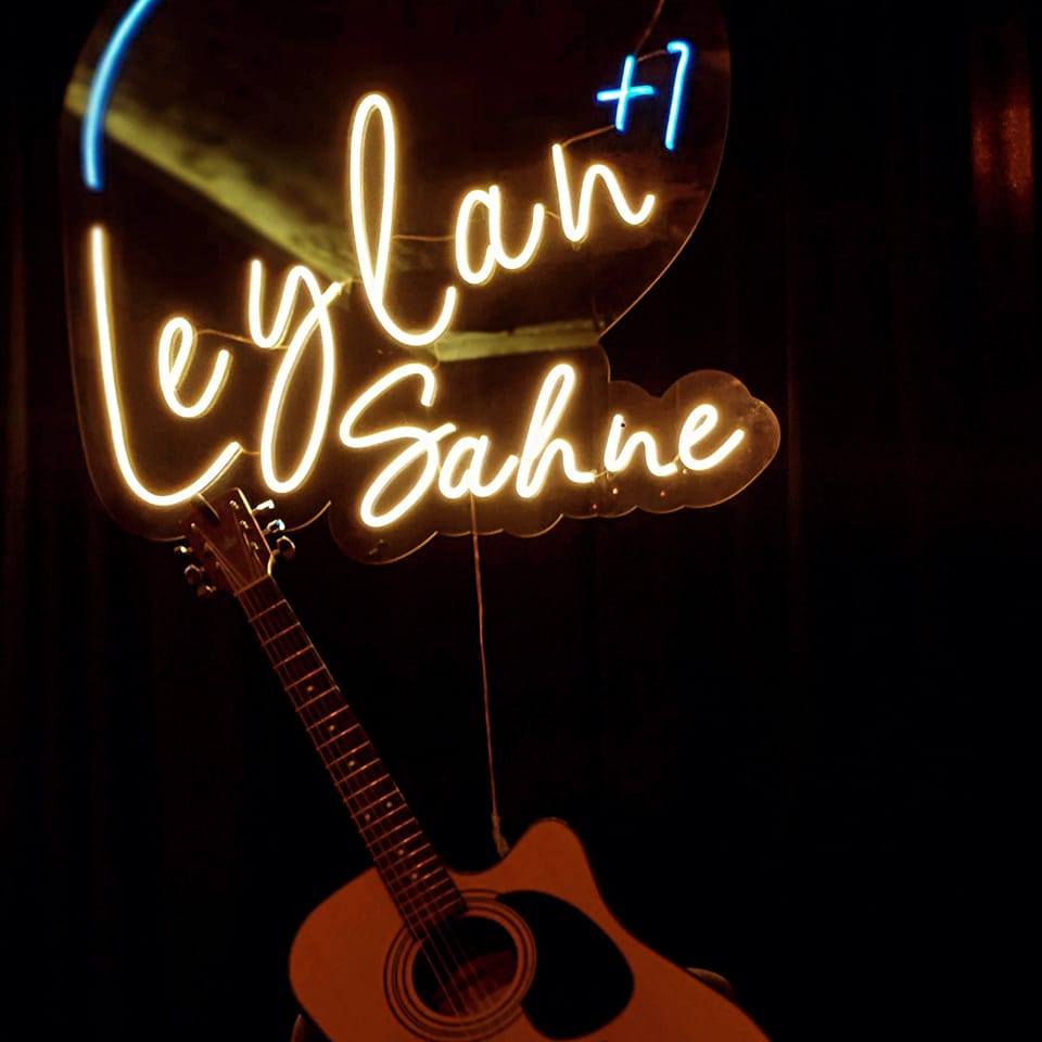 Leylan Bar & Performance Hall | Van