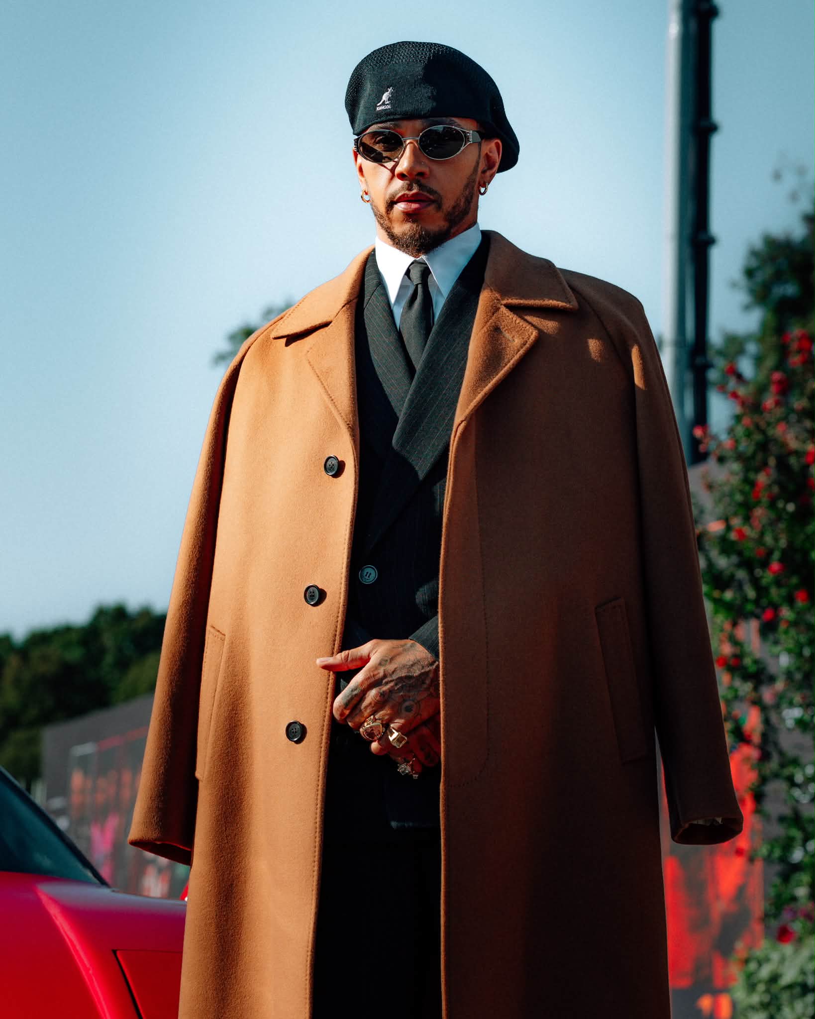 🚨 Lewis Hamilton stepped out in full style during Media Day at