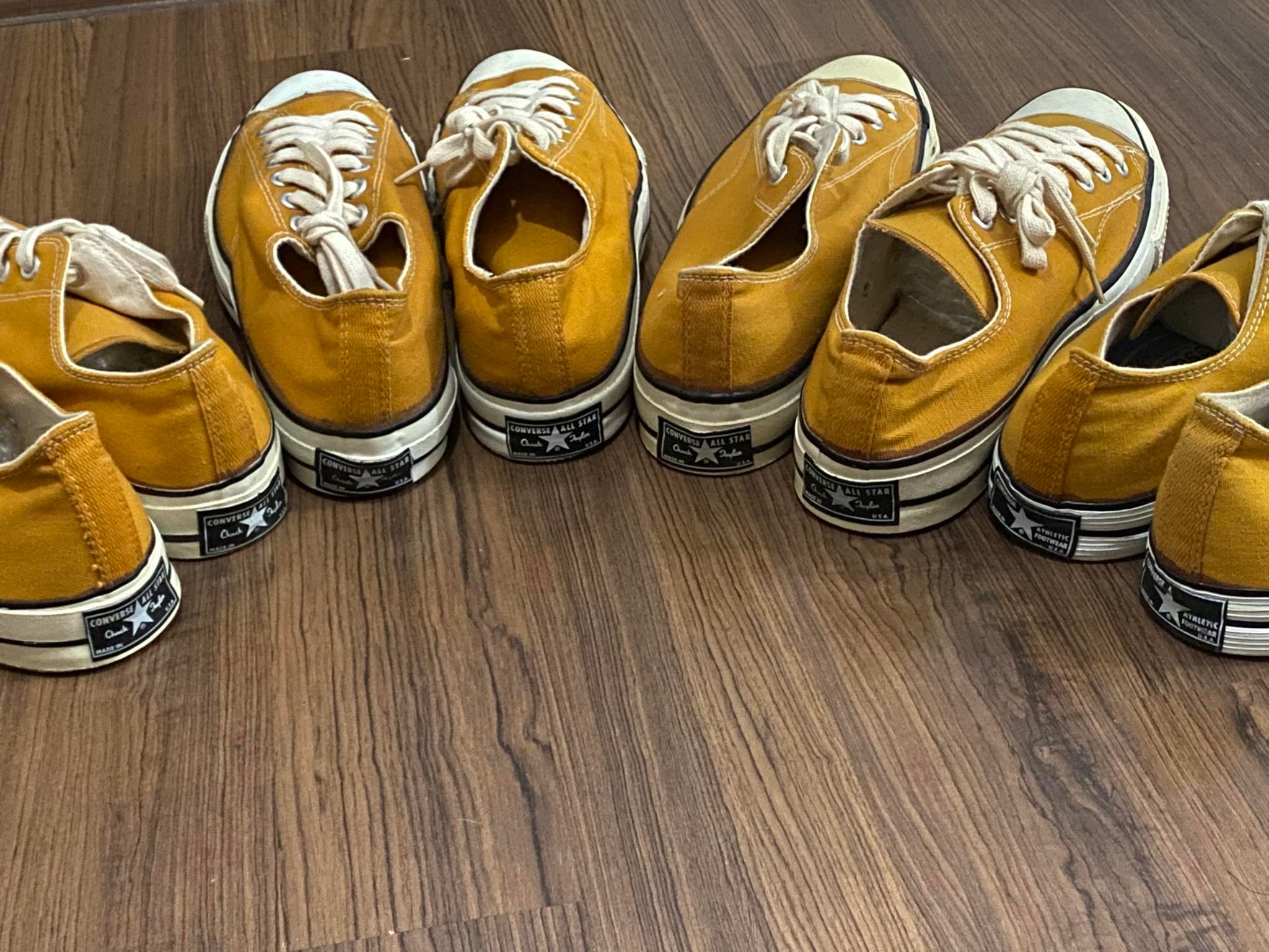 Vintage converse made in USA 70s deadstock Gold color Size 12