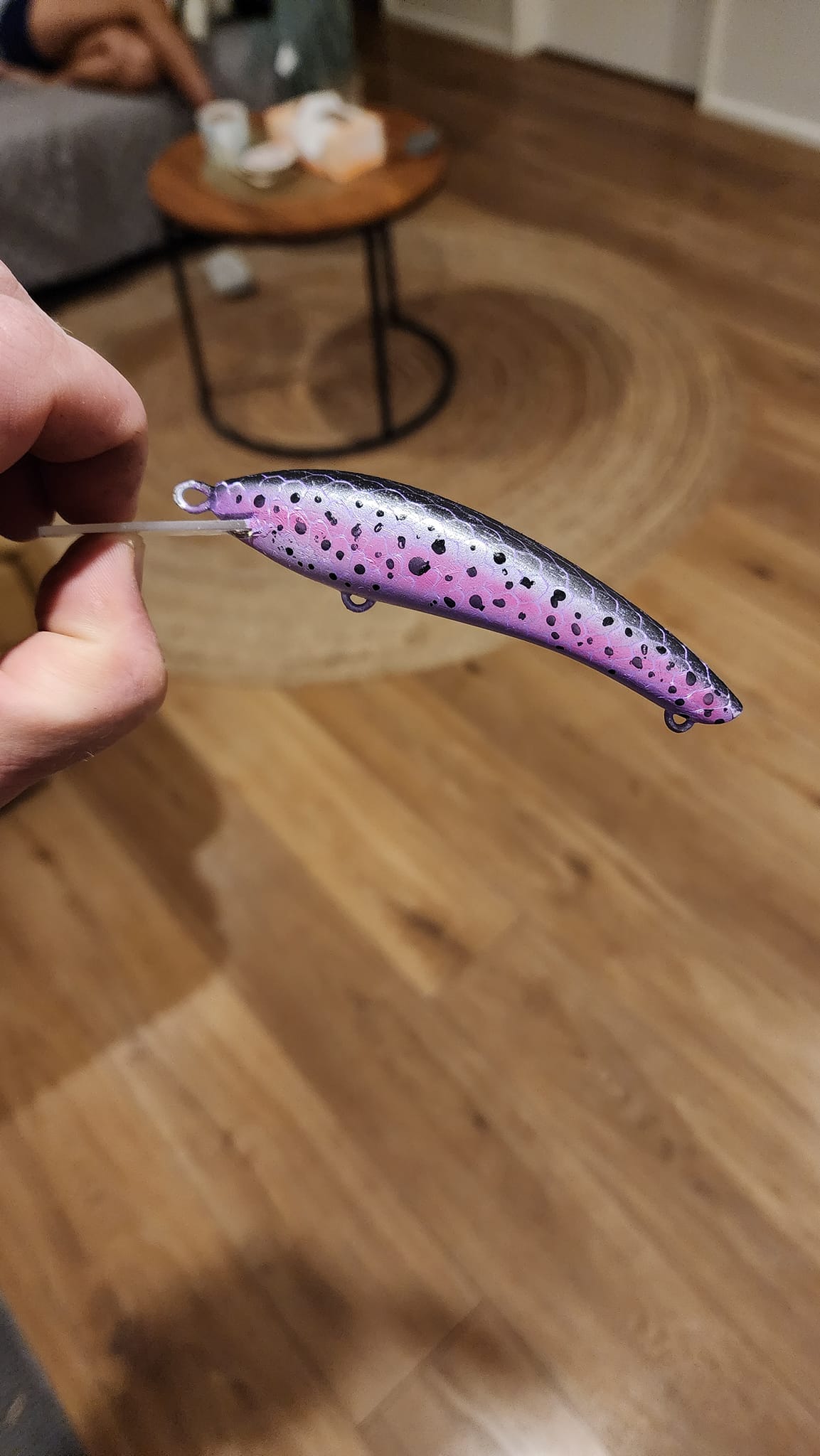 epoxy coating for wood fish lures Hogy Jig 3.5" 7/8oz Glow Hogy Epoxy Jig 5/8ozThe Hogy Epoxy Jig features a vivid scale finish core surrounded by a double coat of epoxy for excellent durability and natural refraction of light PB Epoxy  1oz &